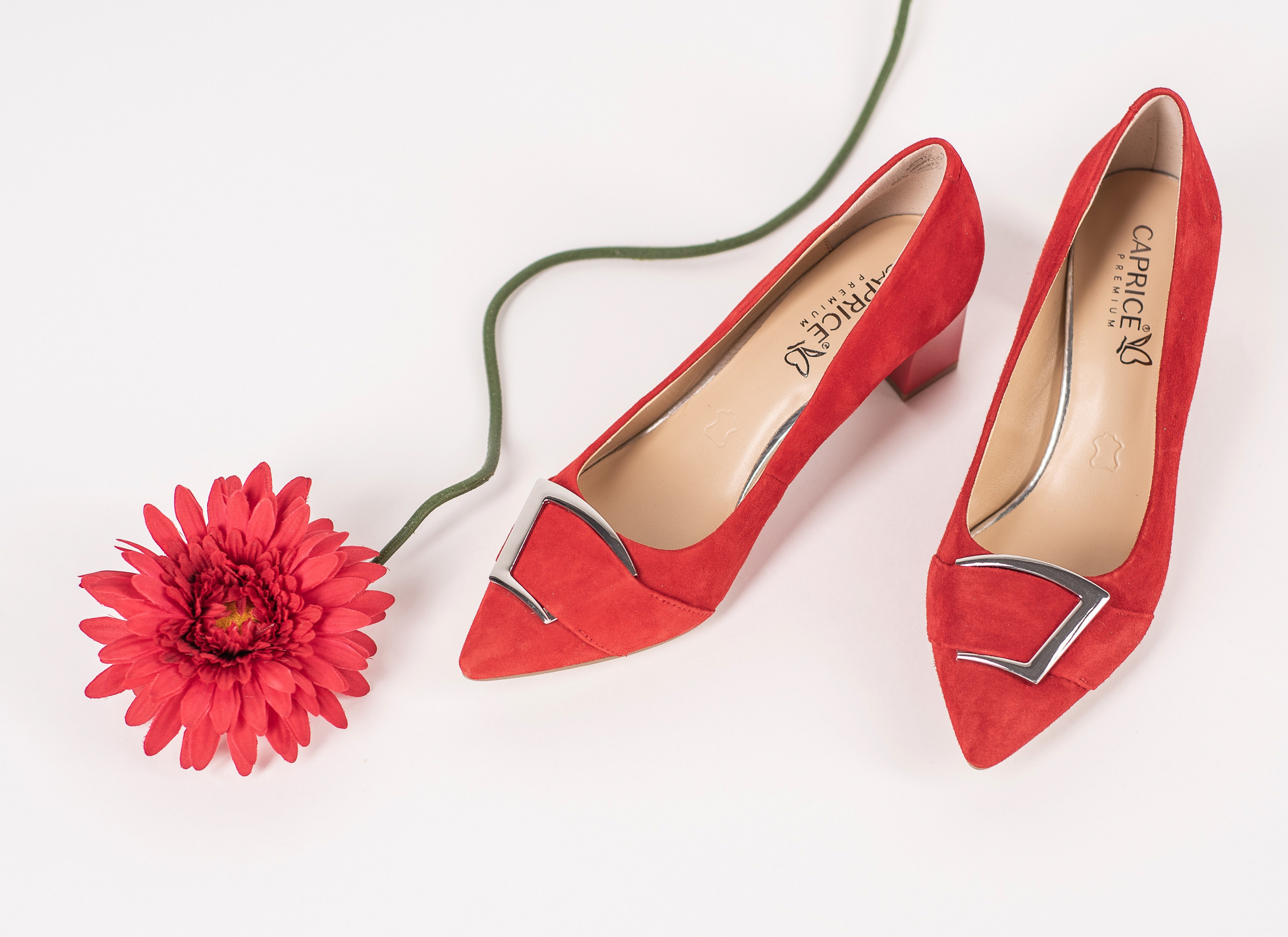 Каталожная съёмка для интернет магазинов. Автопортретная фотостудия в Казани