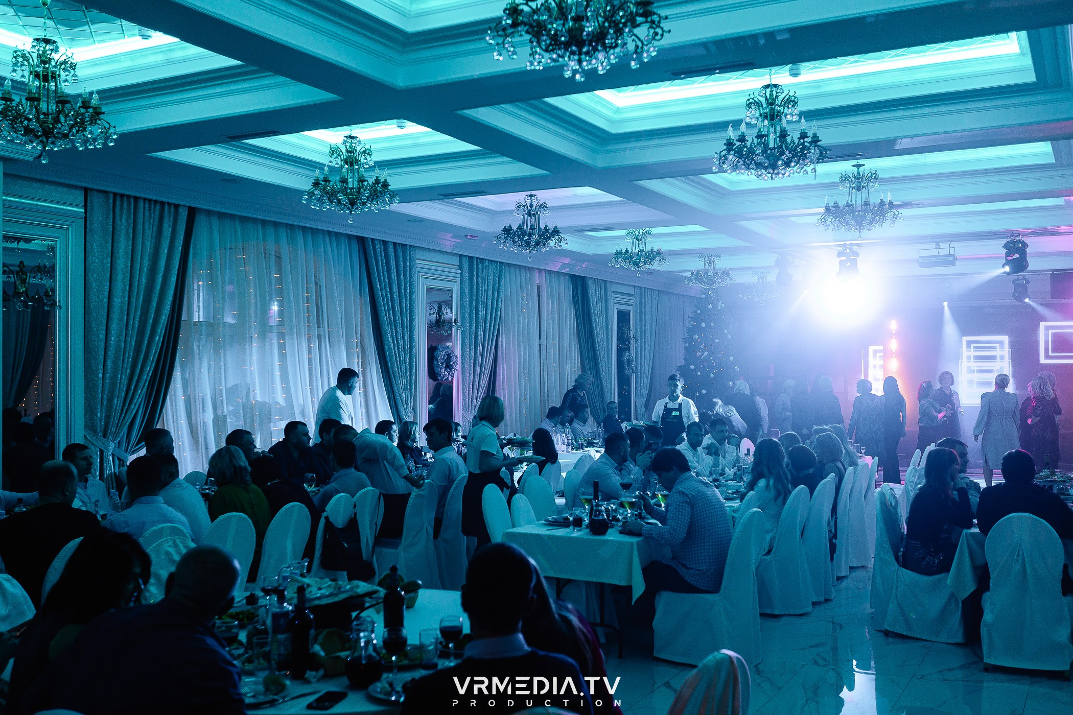 Новогодний вечер в ресторане «Лазурный Берег»