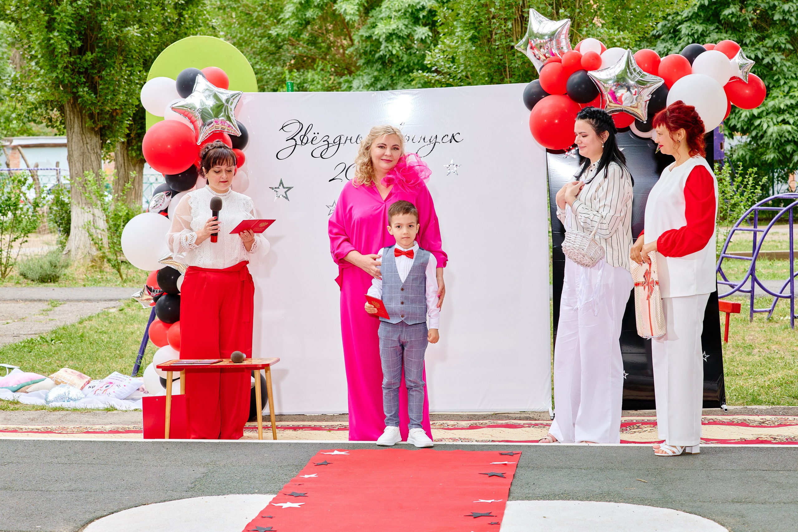 Выпускной 45 сад. Фотограф Выпускные альбомы Таганрог Сергей Коробченко