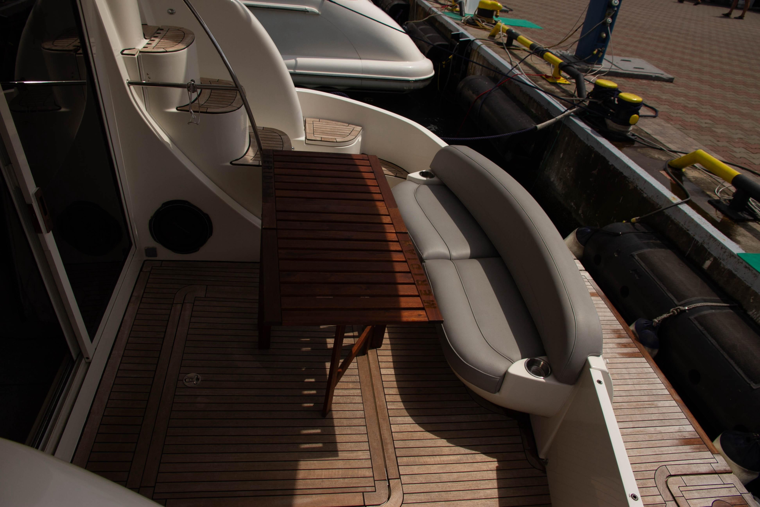 Яхта Принц Аренда Яхты в Сочи Яхтанаморе YACHTNAMORE YACHTANAMORE