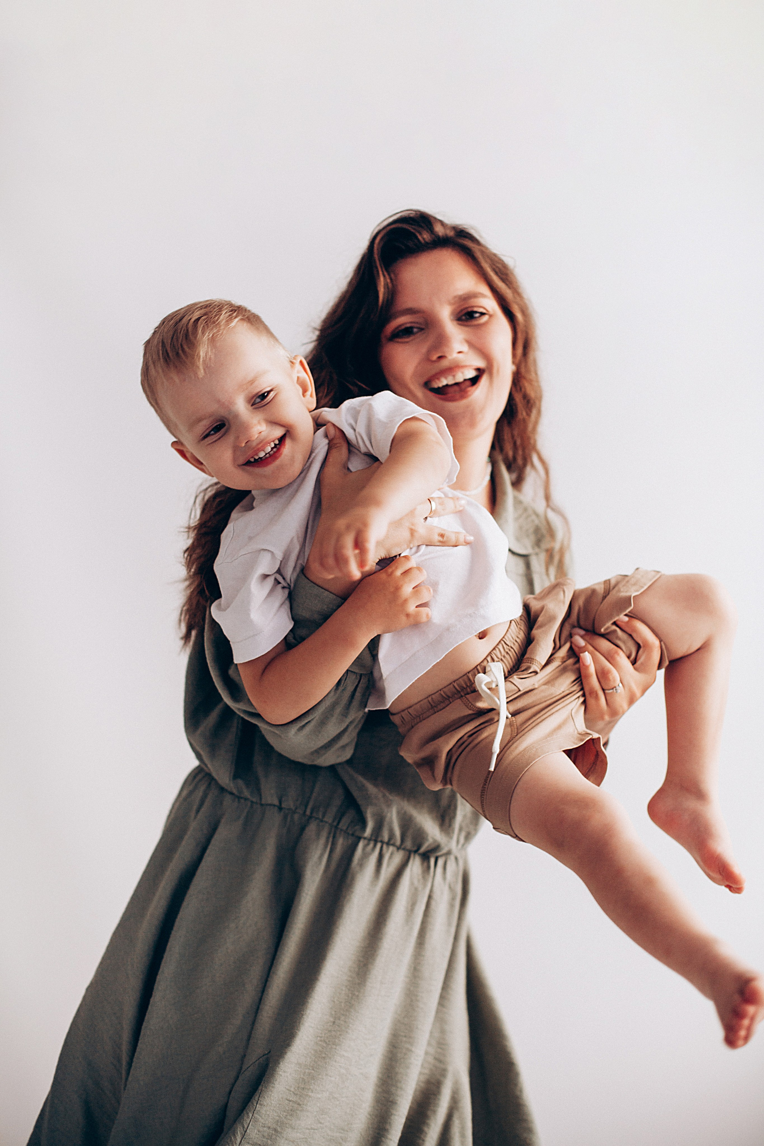 Ангелина и мальчики. Репортажный и детский фотограф в Минске