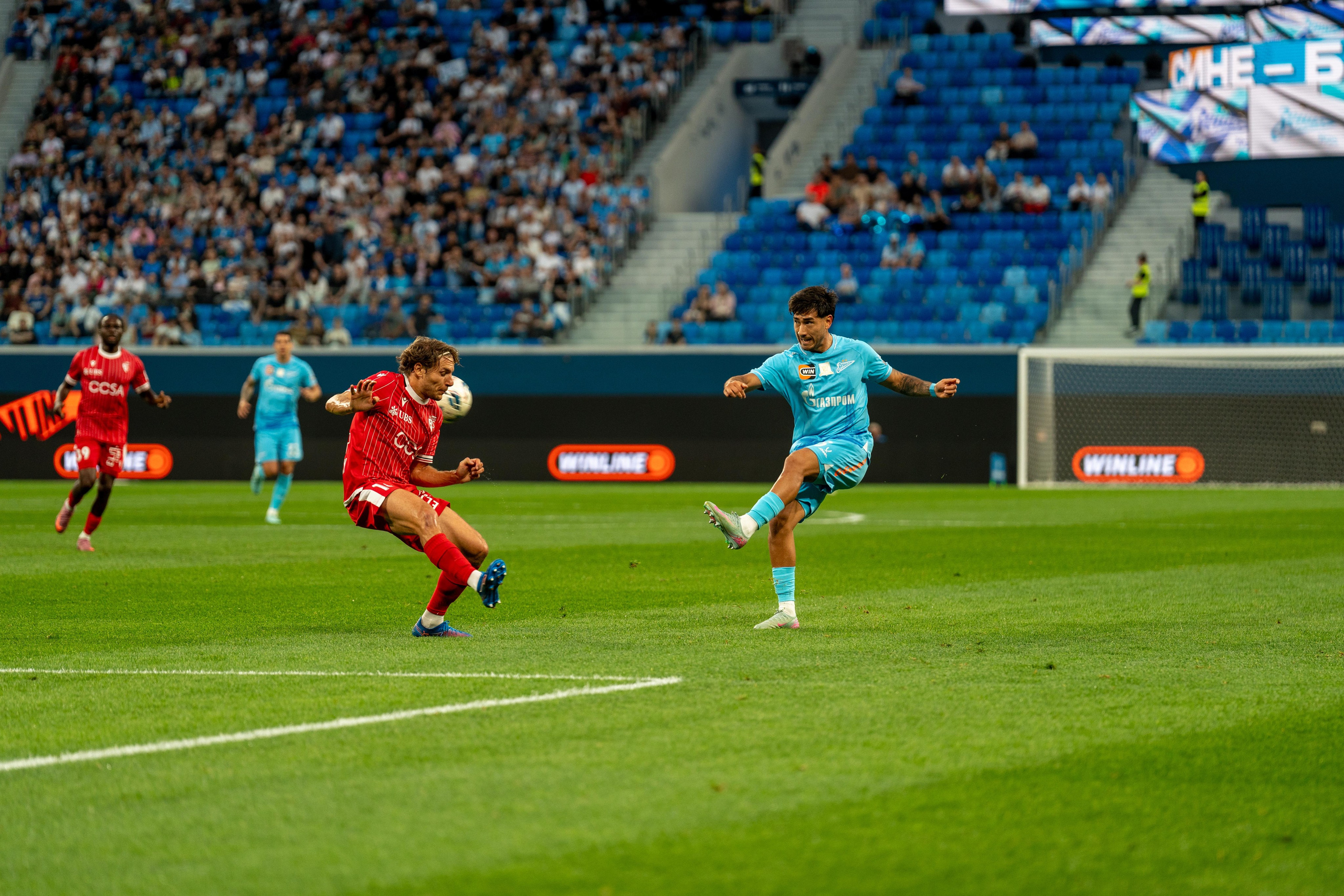 Спортивный фотограф Санкт-Петербург запечатлел матч «Зенит»—«Сьон»