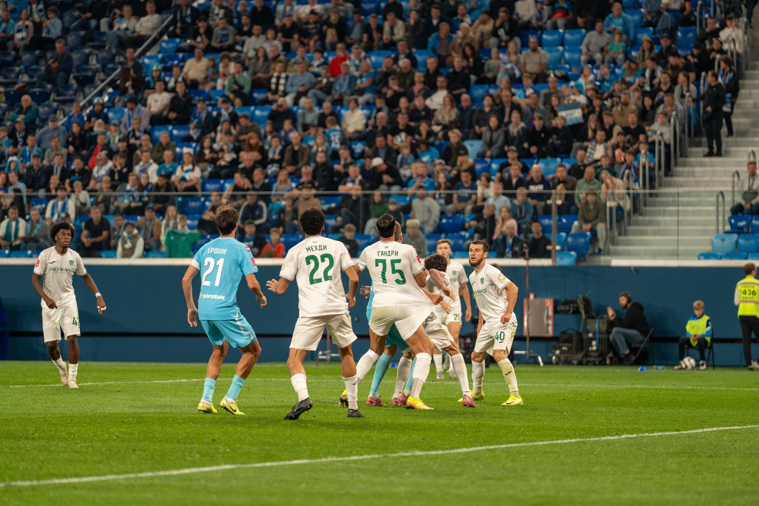 Игровой эпизод Зенит–Ахмат, репортажный фотограф спорт съемка