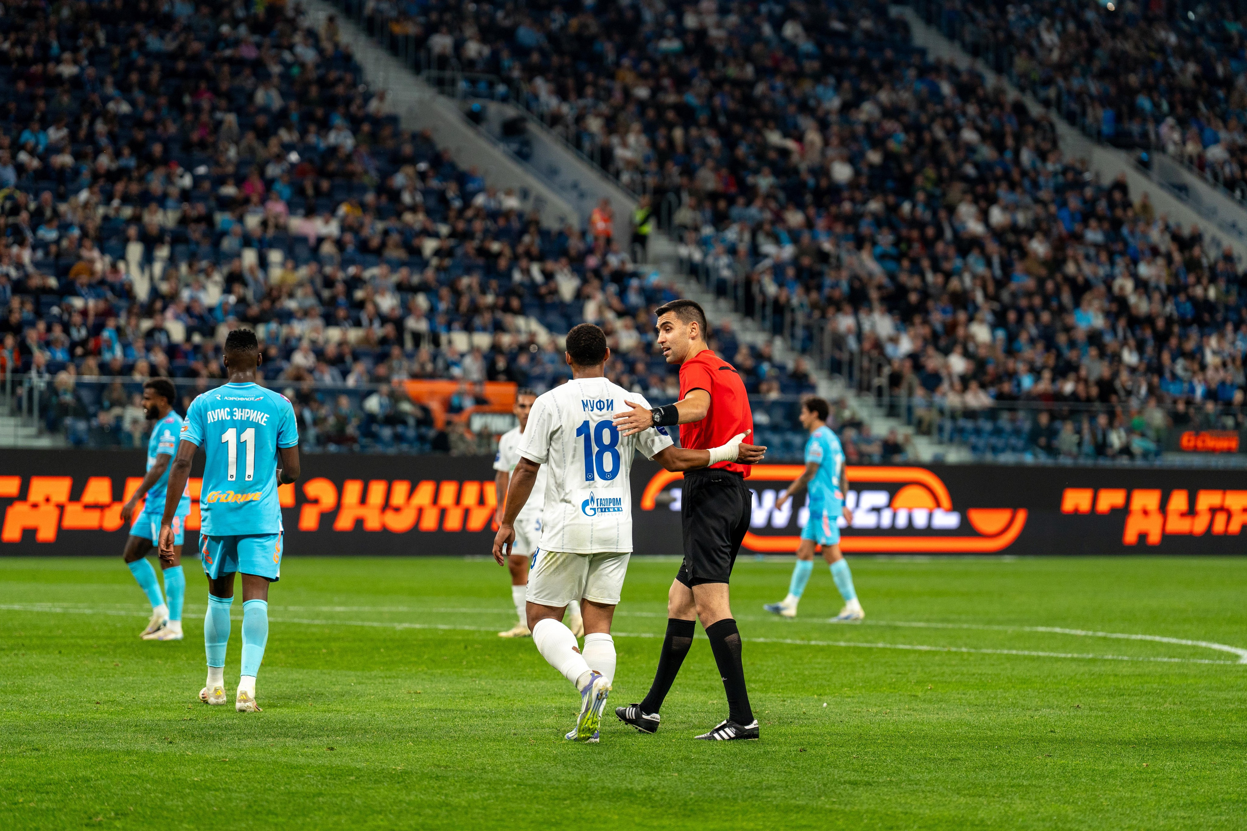 Зенит — Оренбург: репортажная съёмка матча РПЛ в Санкт-Петербурге | Антон Гауф. Спортивный фотограф в Санкт-Петербурге | Антон Гауф