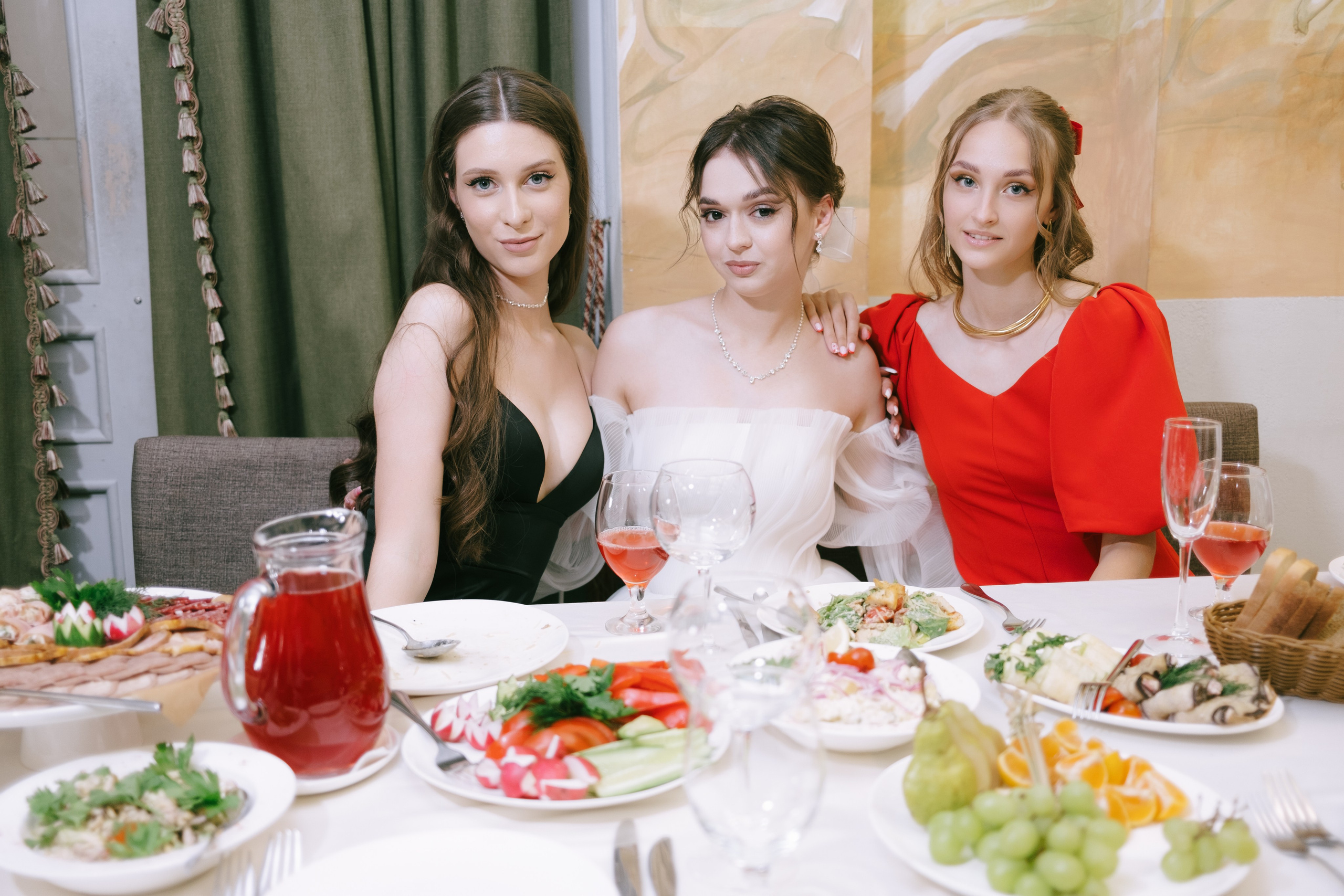 Выпускной школа 33. Свадебный и репортажной фотограф Денис Ожигин в Краснодаре и Краснодарском крае