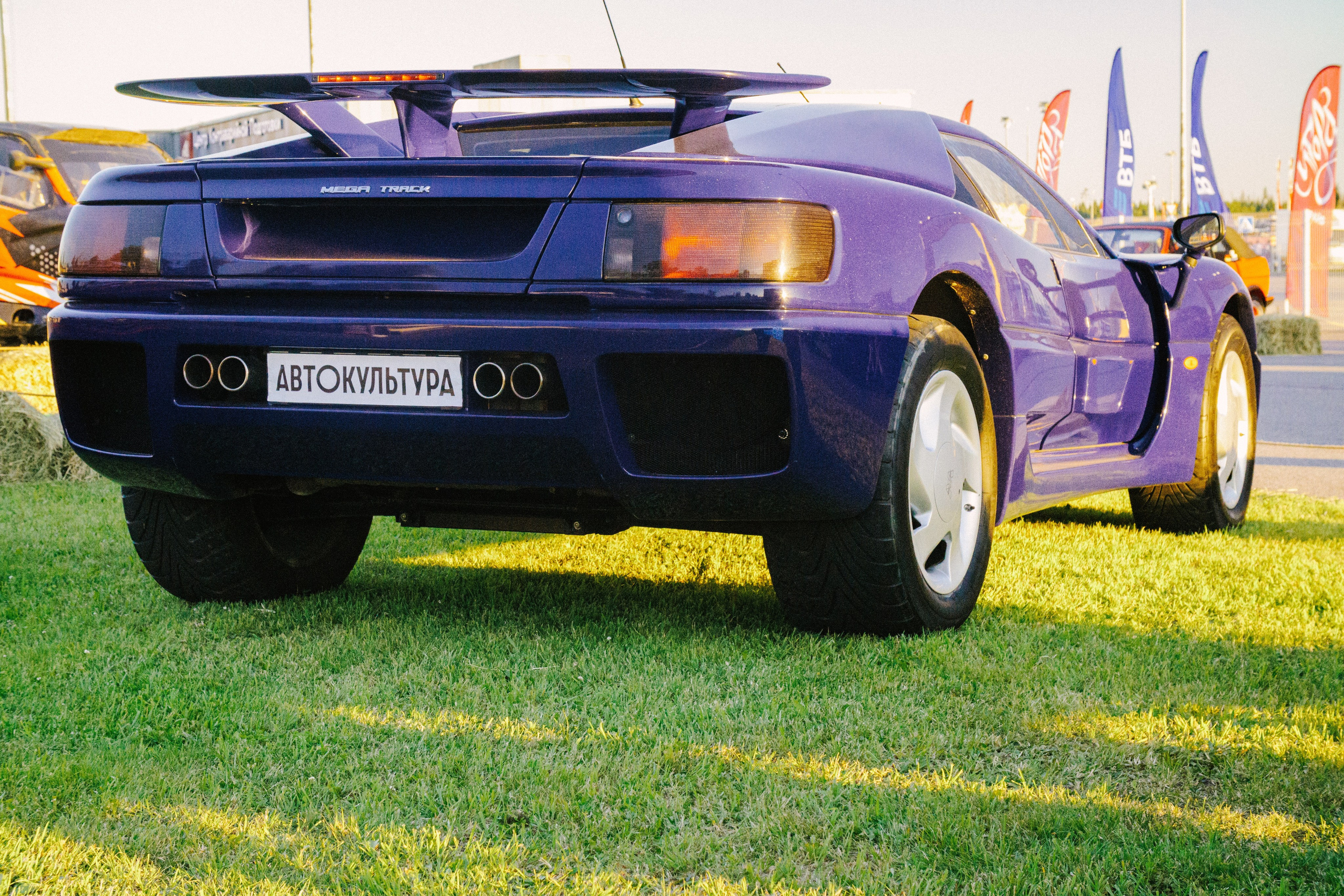 Автокультура на Garage Fest 2026. Промышленный и автомобильный фотограф в Санкт-Петербурге и Ленобласти