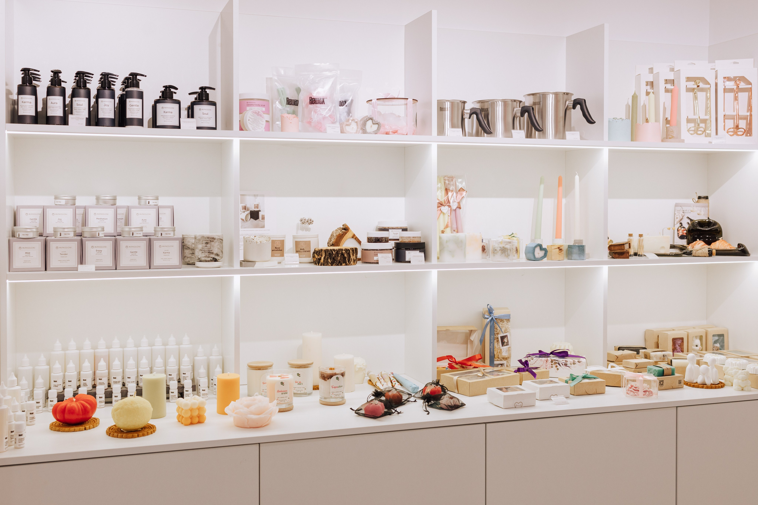 Rewax 18.07.24. Репортажный и портретный фотограф в Санктпетербурге. Видиосъемка мероприятий в Санкт-Петербурге