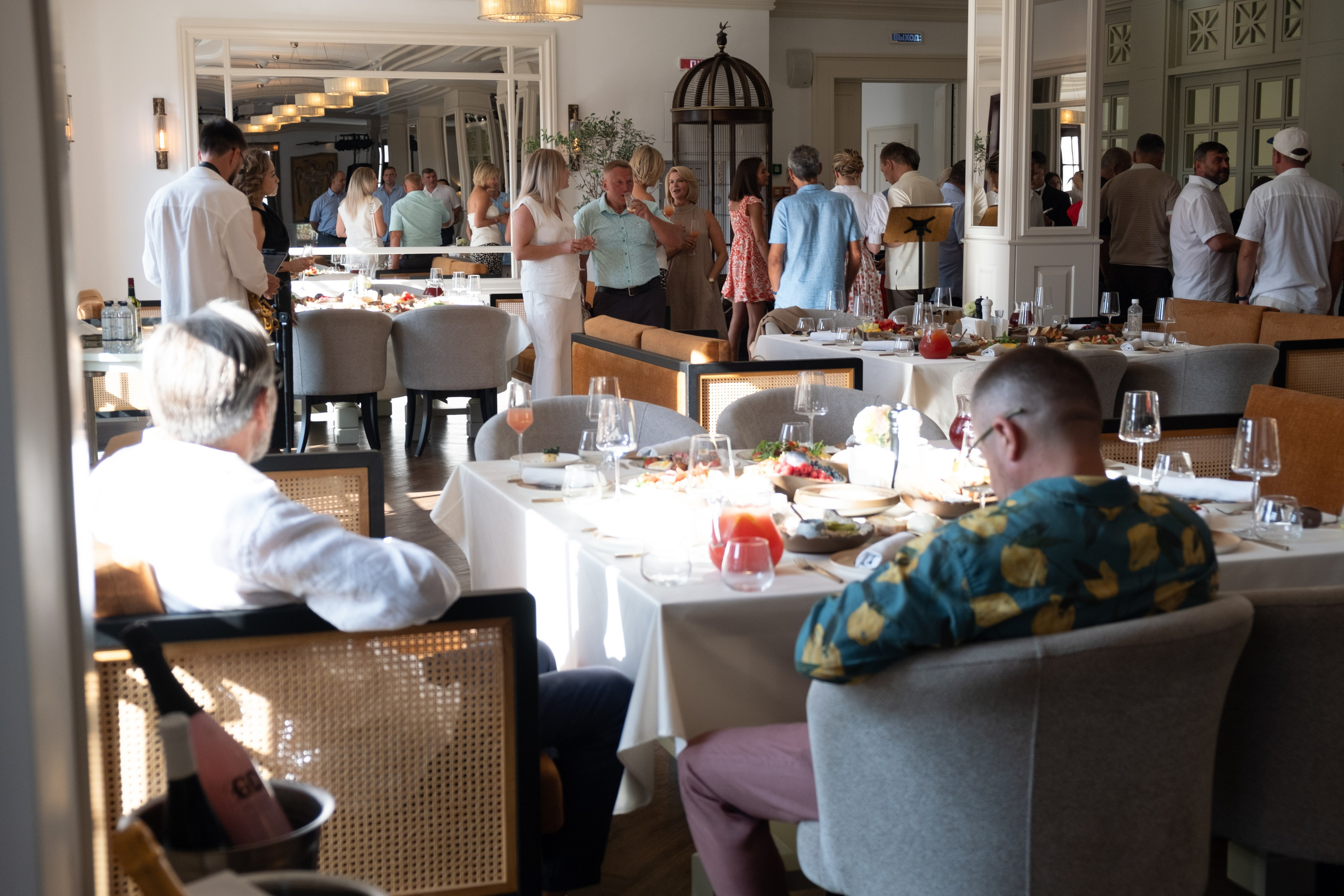 Фотограф на юбилей в Крыму | Съемка дня рождения | Илья Желдак. Профессиональная фотосъемка в Крыму. Натуральные эмоции и живые кадры. Забронируйте дату прямо сейчас!