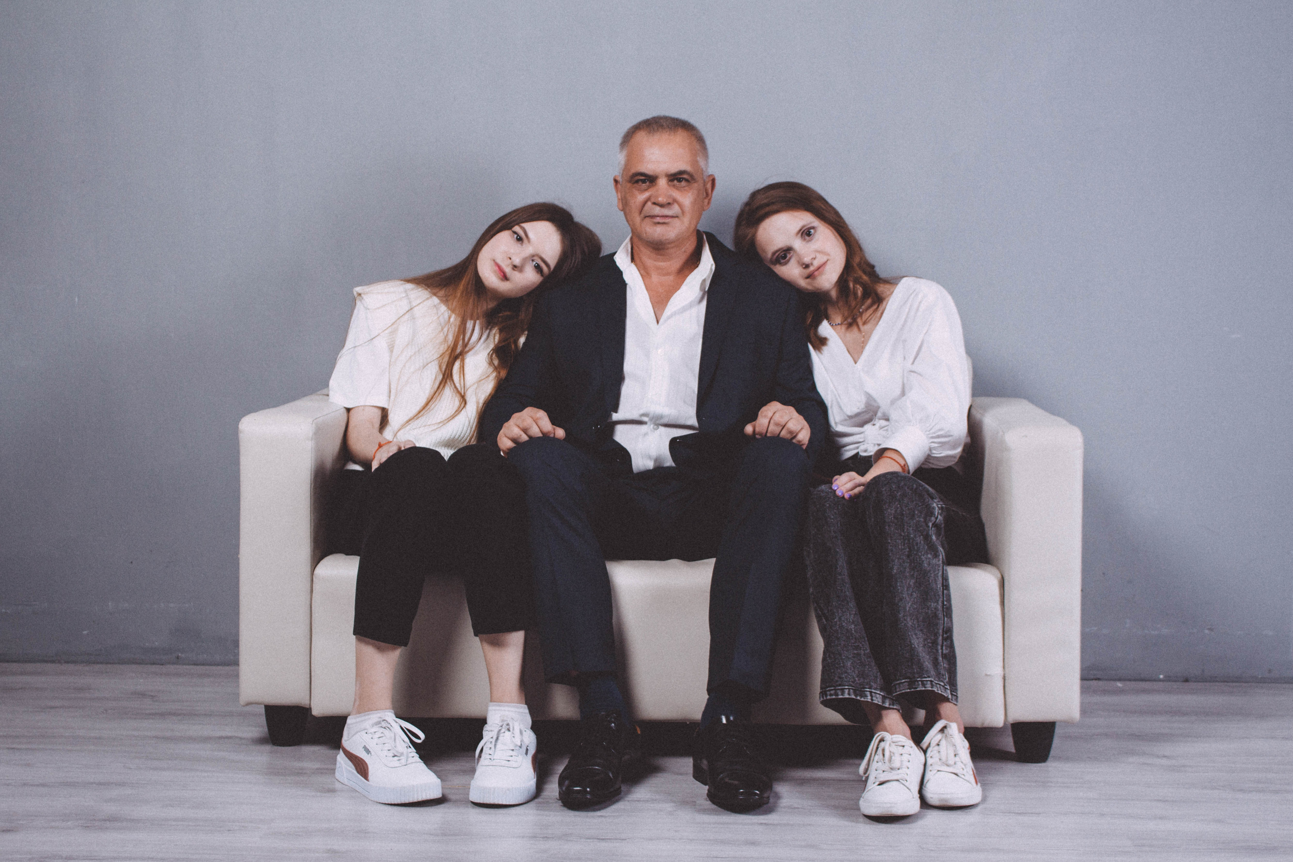 Семейная съёмка в студии. Фотограф Шагалов Михаил