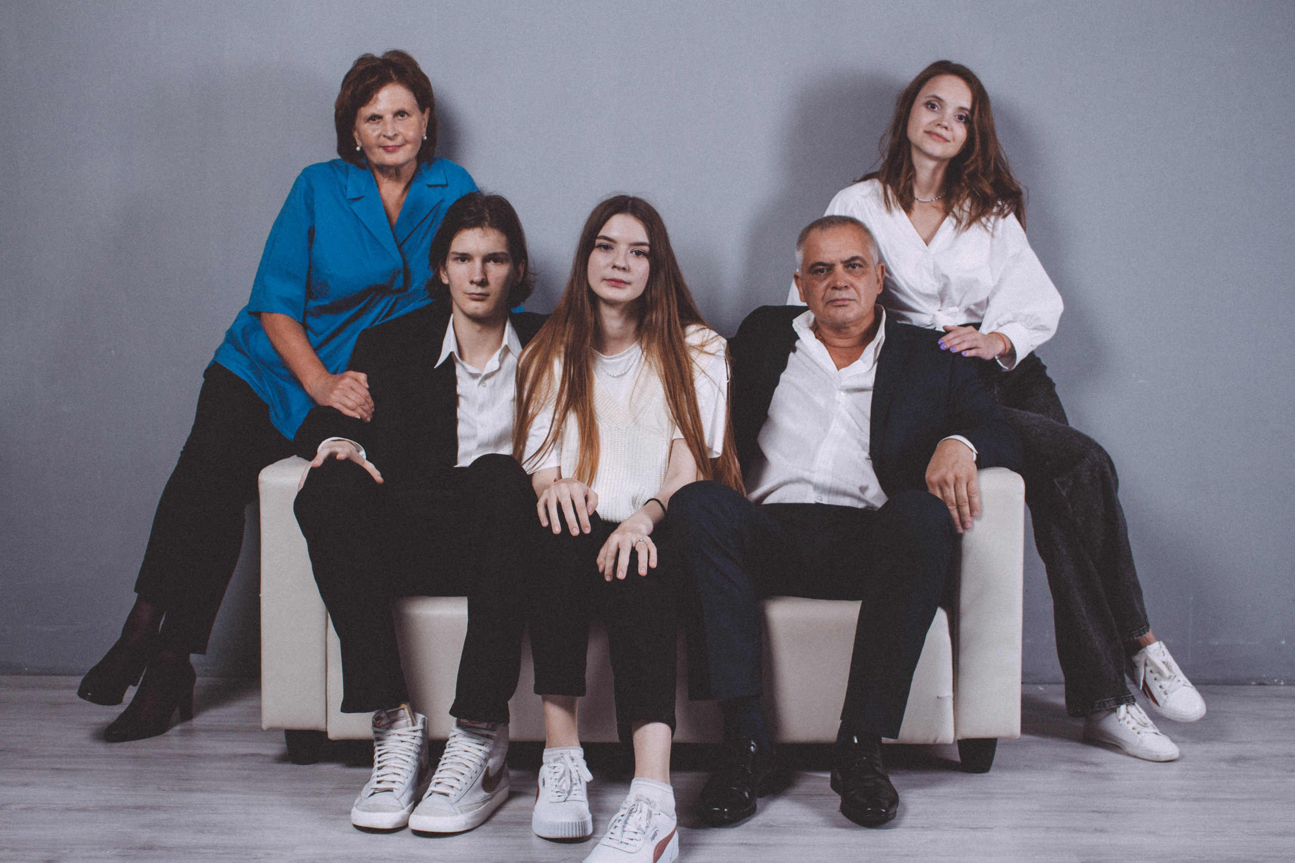 Семейная съёмка в студии. Фотограф Шагалов Михаил