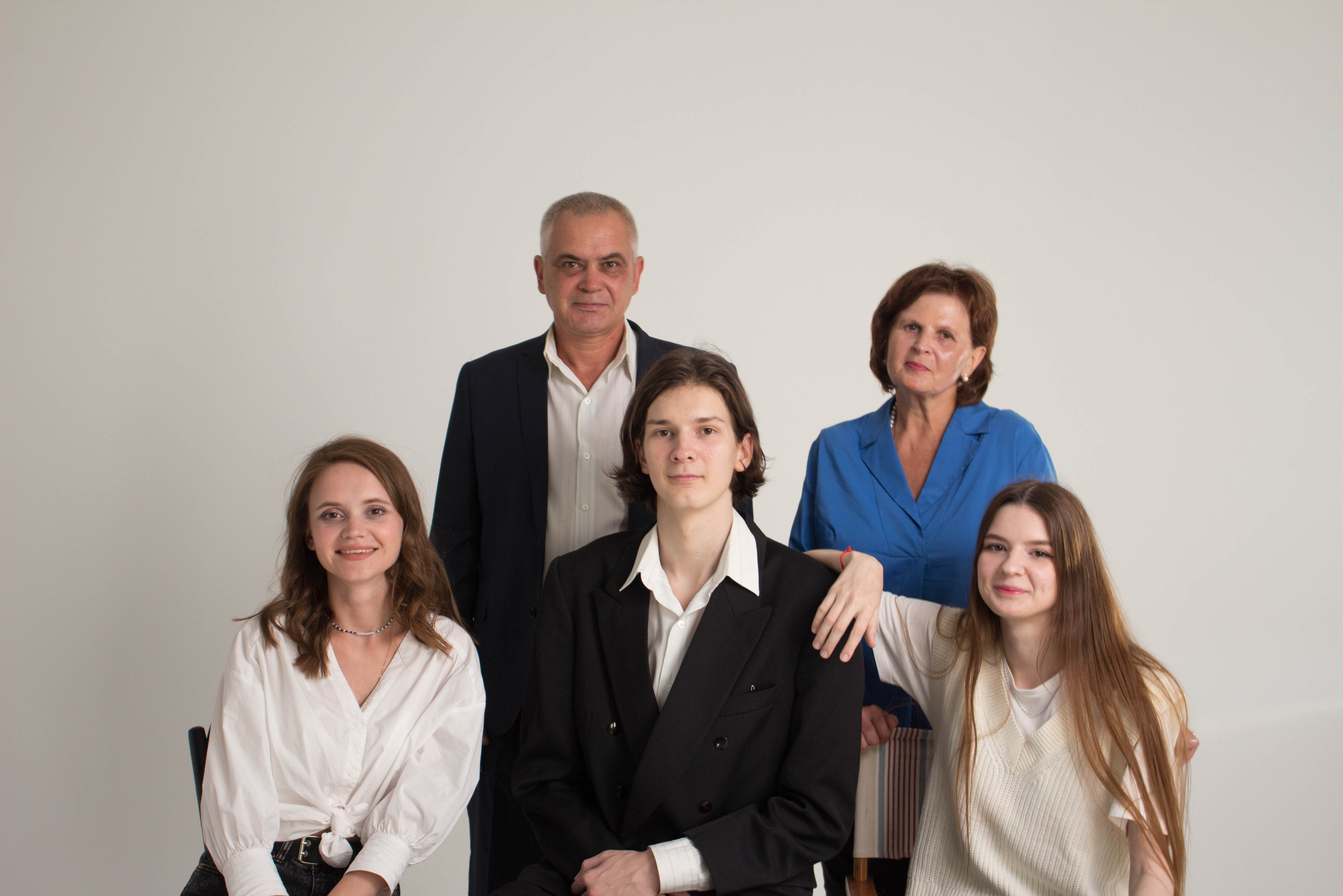 Семейная съёмка в студии. Фотограф Шагалов Михаил