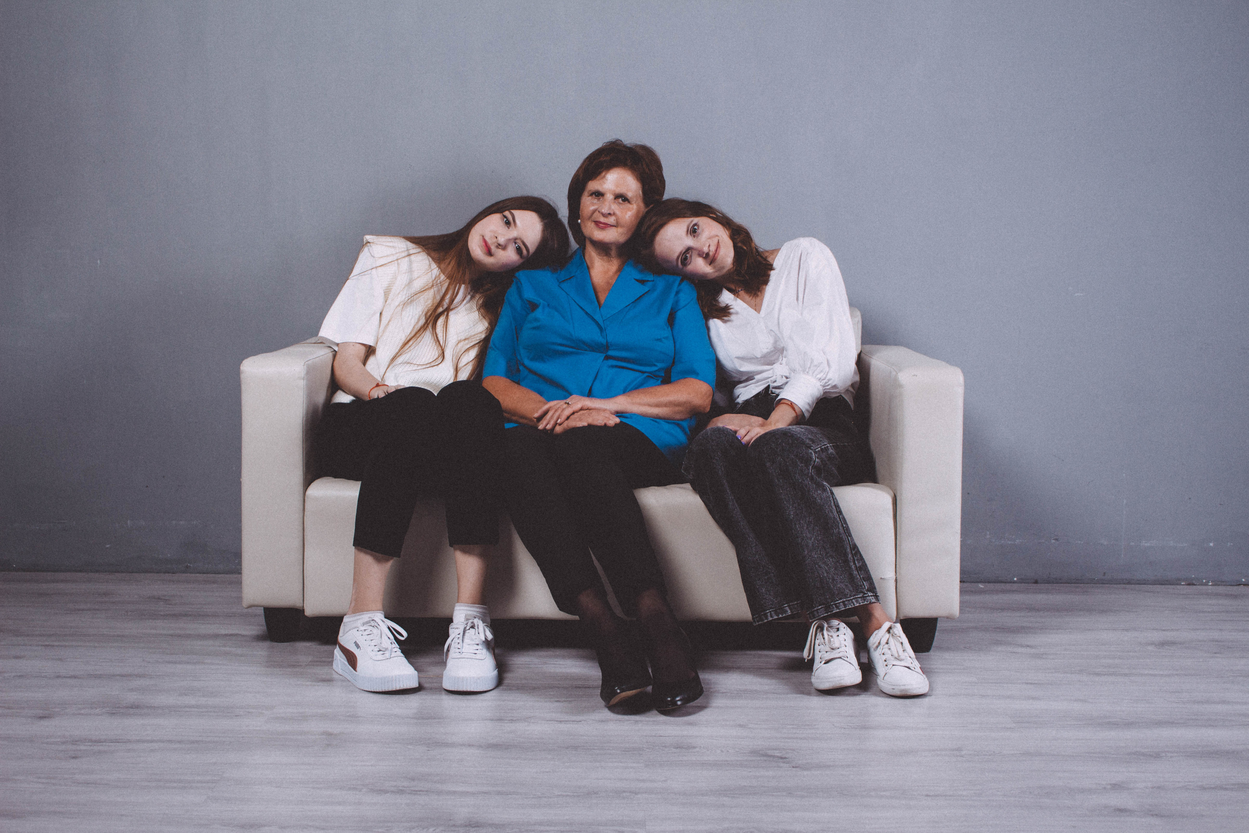 Семейная съёмка в студии. Фотограф Шагалов Михаил