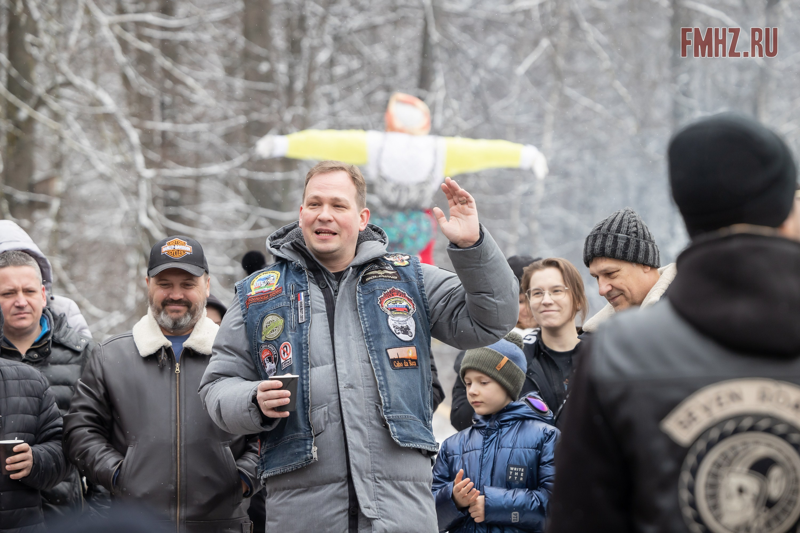 Масленица на аллее памяти «Вечный сезон» 02.03.2025. Фотограф Владимир Охрименко