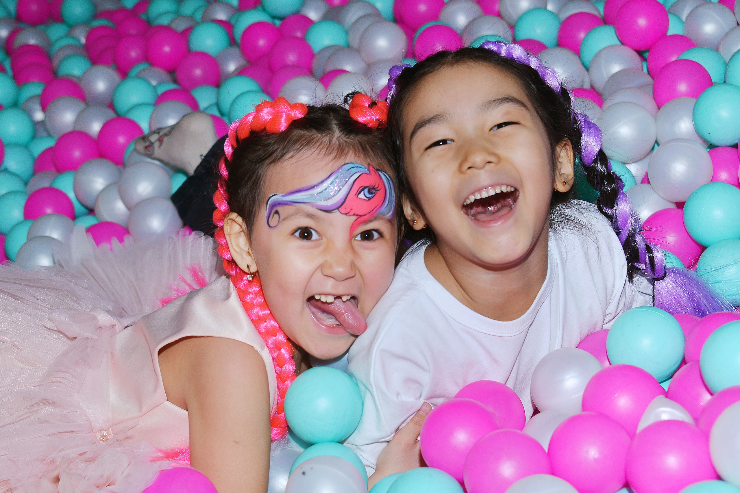 Дети-6 (Айлин-8 лет). Фотосъёмка. Фотограф Сергей Авдеев-семейный и детский фотограф в Алматы