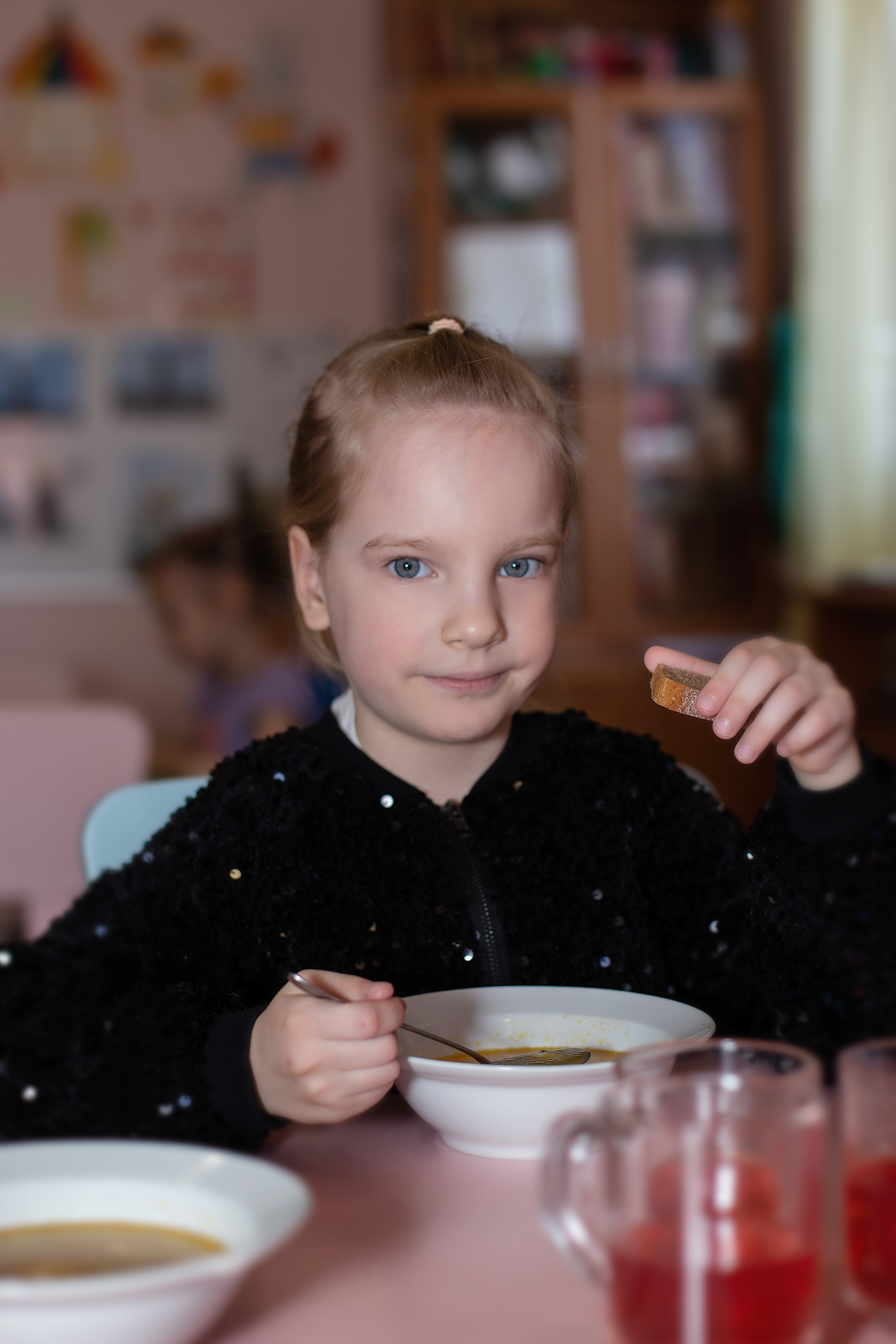 Выпускной фотоальбом 2025. Семейный фотограф в Санкт-Петербурге