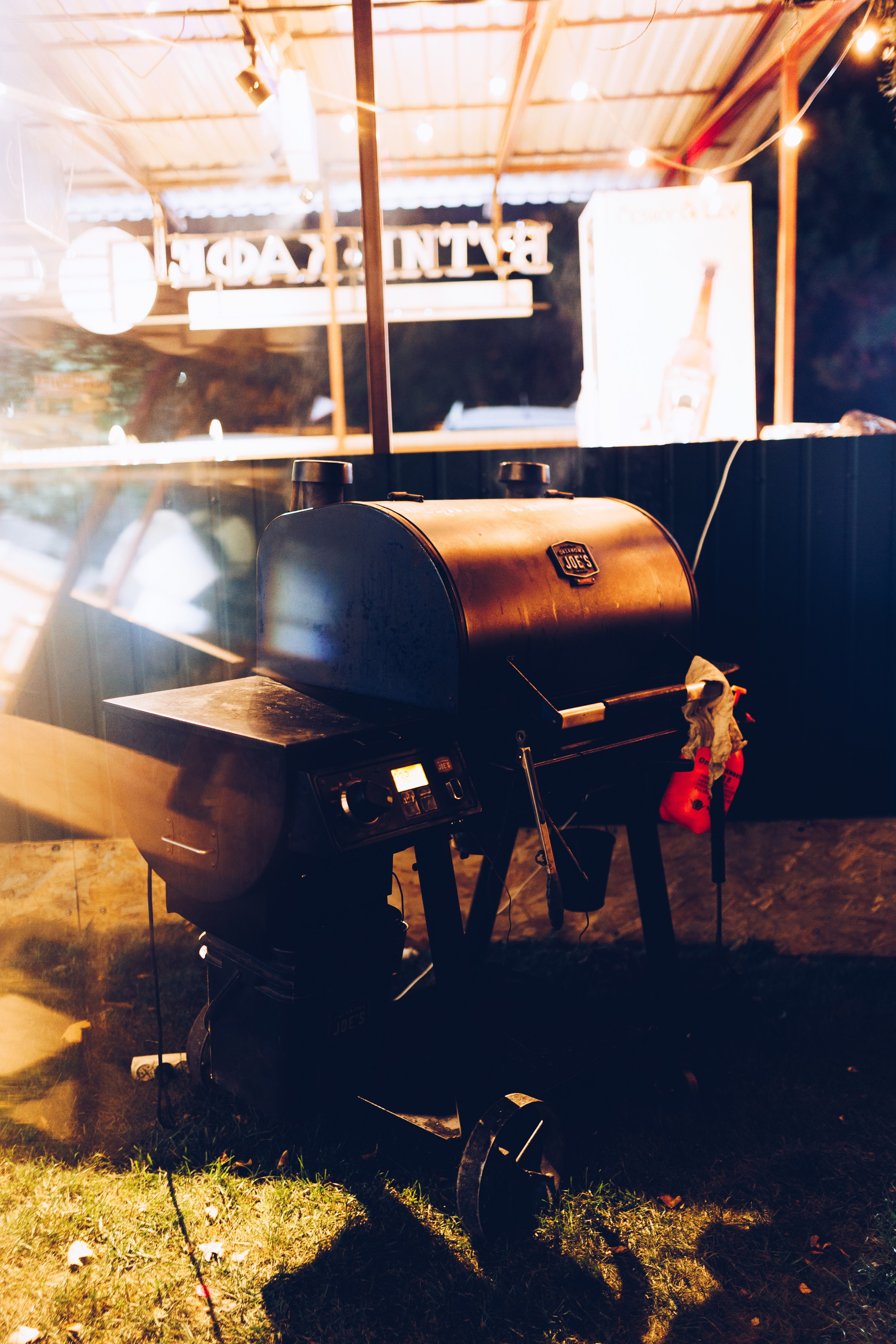 1977 — закрытие выставки Марии Бондаренко, Женя Дидур, BBQ Party | 2025.08.25. Фотограф Антон Катунин | Симферополь
