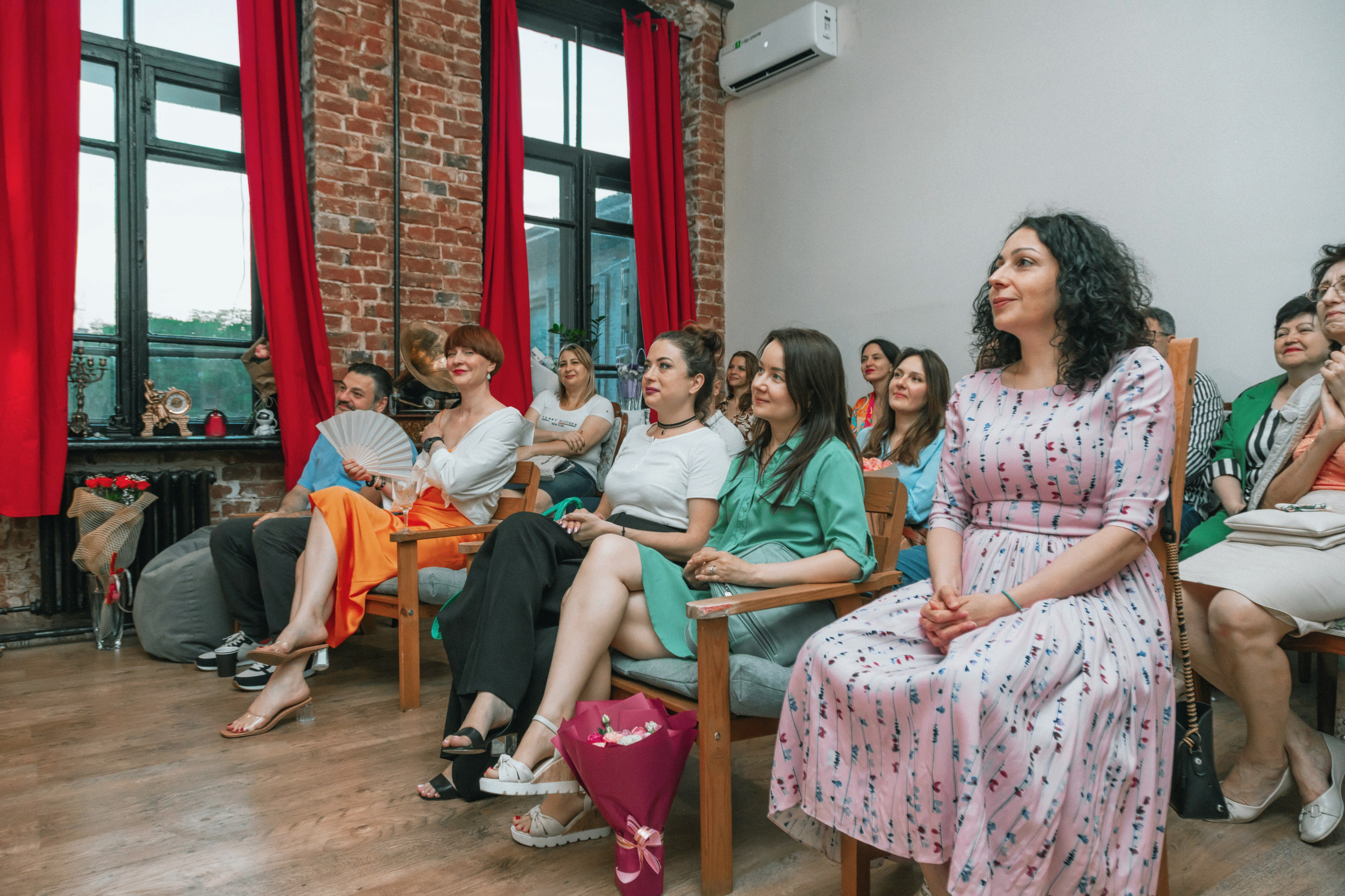 Поэтический вечер в Краснодаре. Создание сайтов, SMM, производство контента | Студия «Медведь» | Услуги для бизнеса