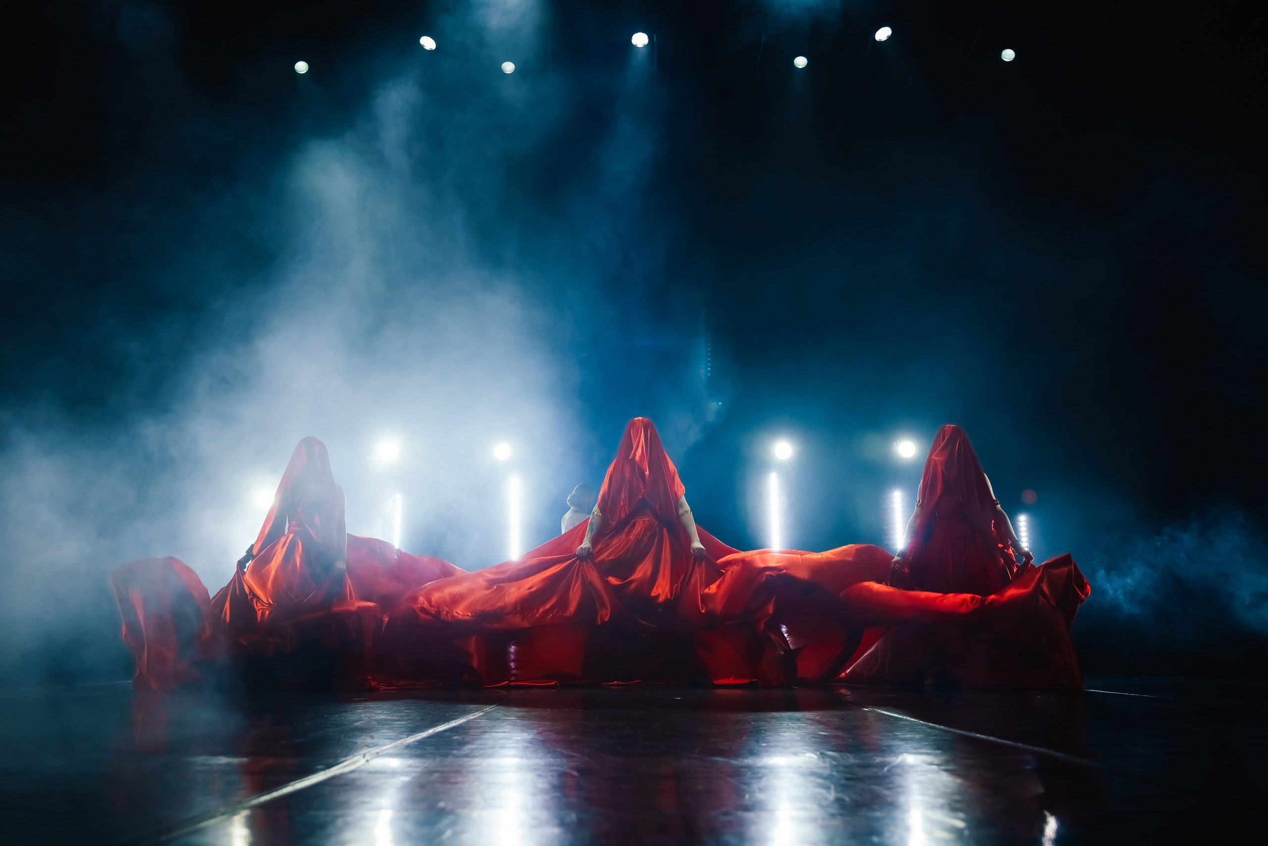 Танцевальное шоу «Диалоги». Художник по свету Максим Сергачев