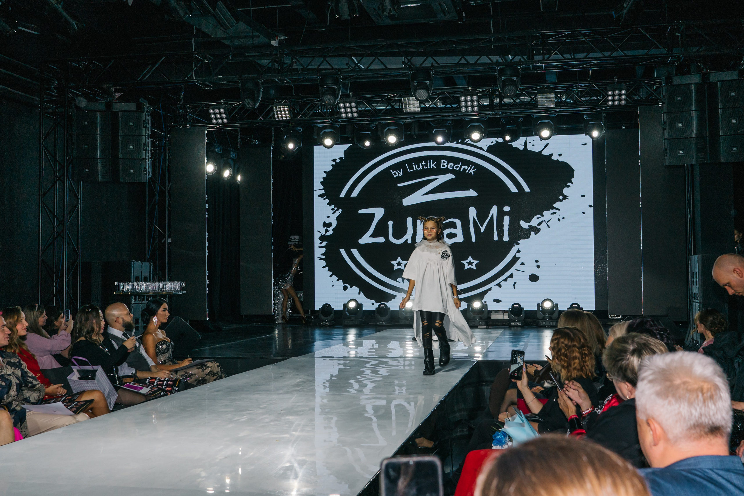 World fashion. Женский фотограф в Москве Анастасия Сидорова