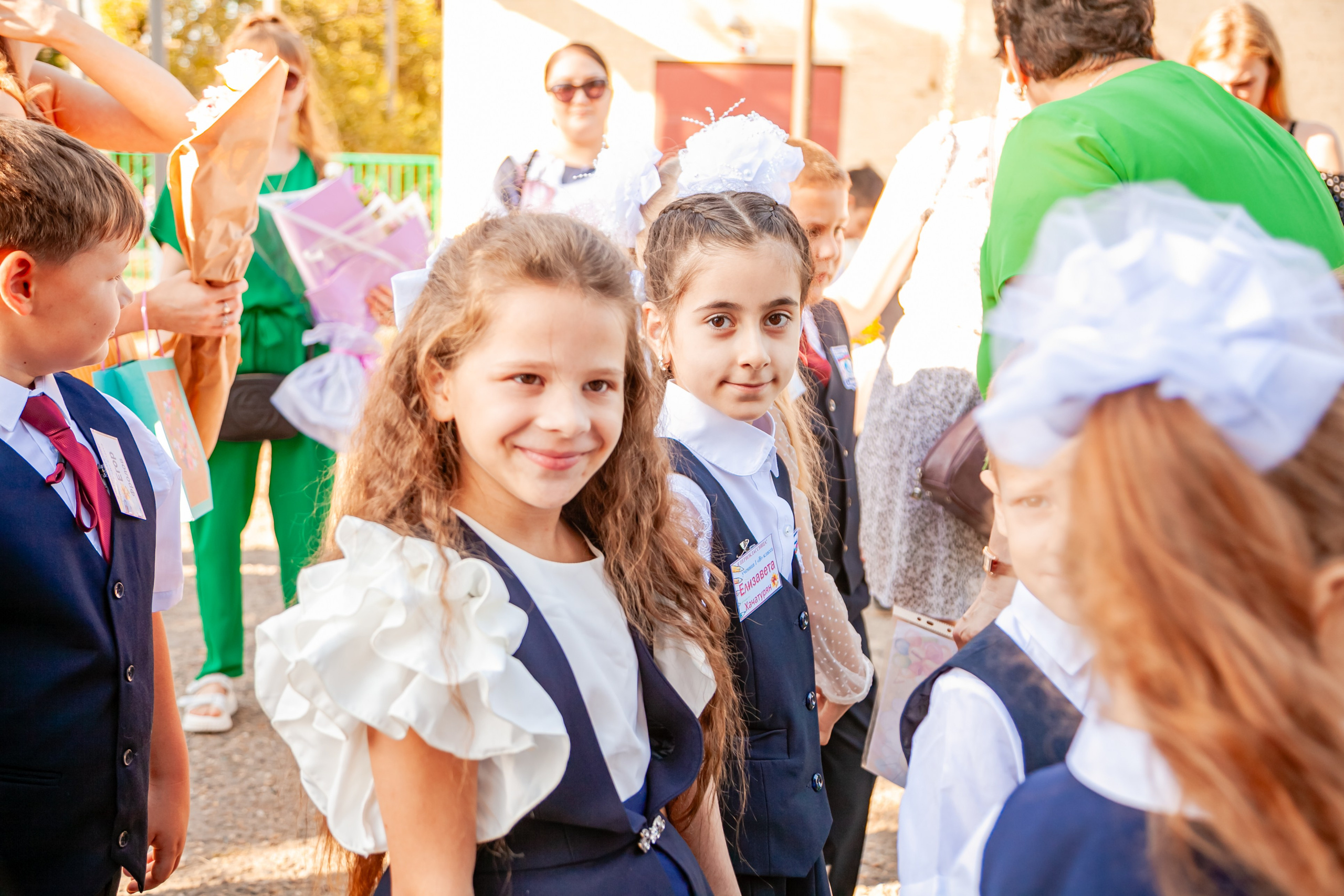 1 сентября линейка. Свадебный и семейный фотограф в Армавире