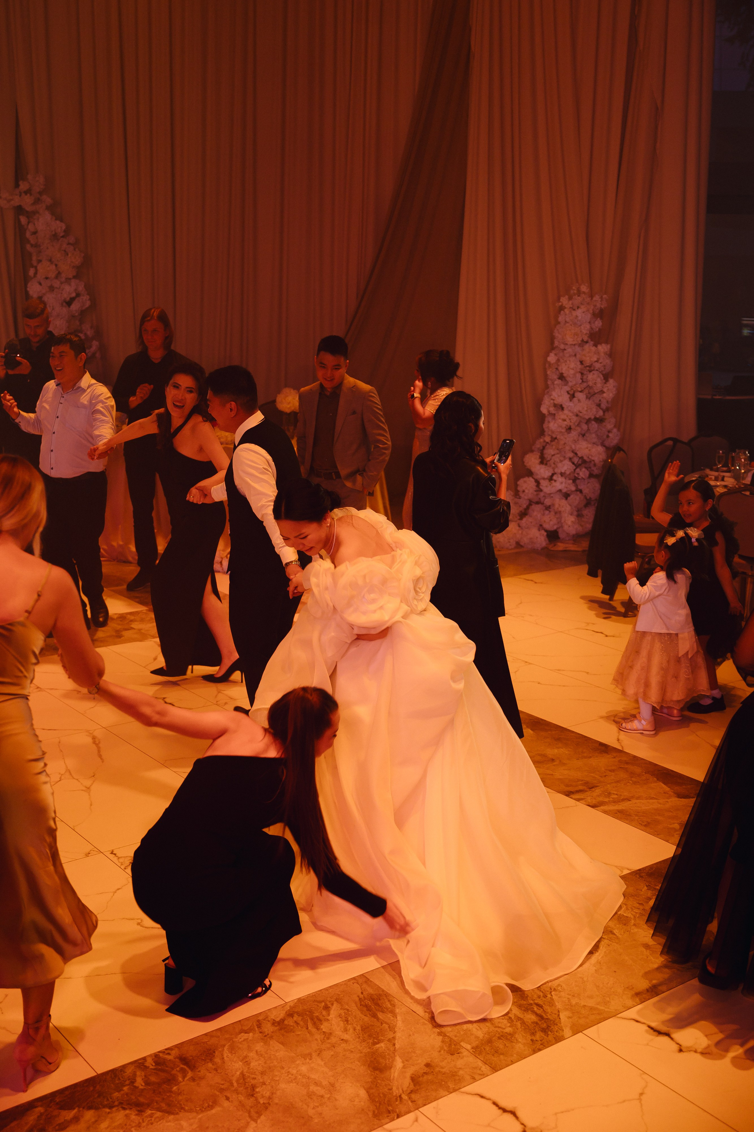 ПАРК СИТИ, MARY WHITE. Свадебный и индивидуальный фотограф в Челябинске Евгения Негодяева