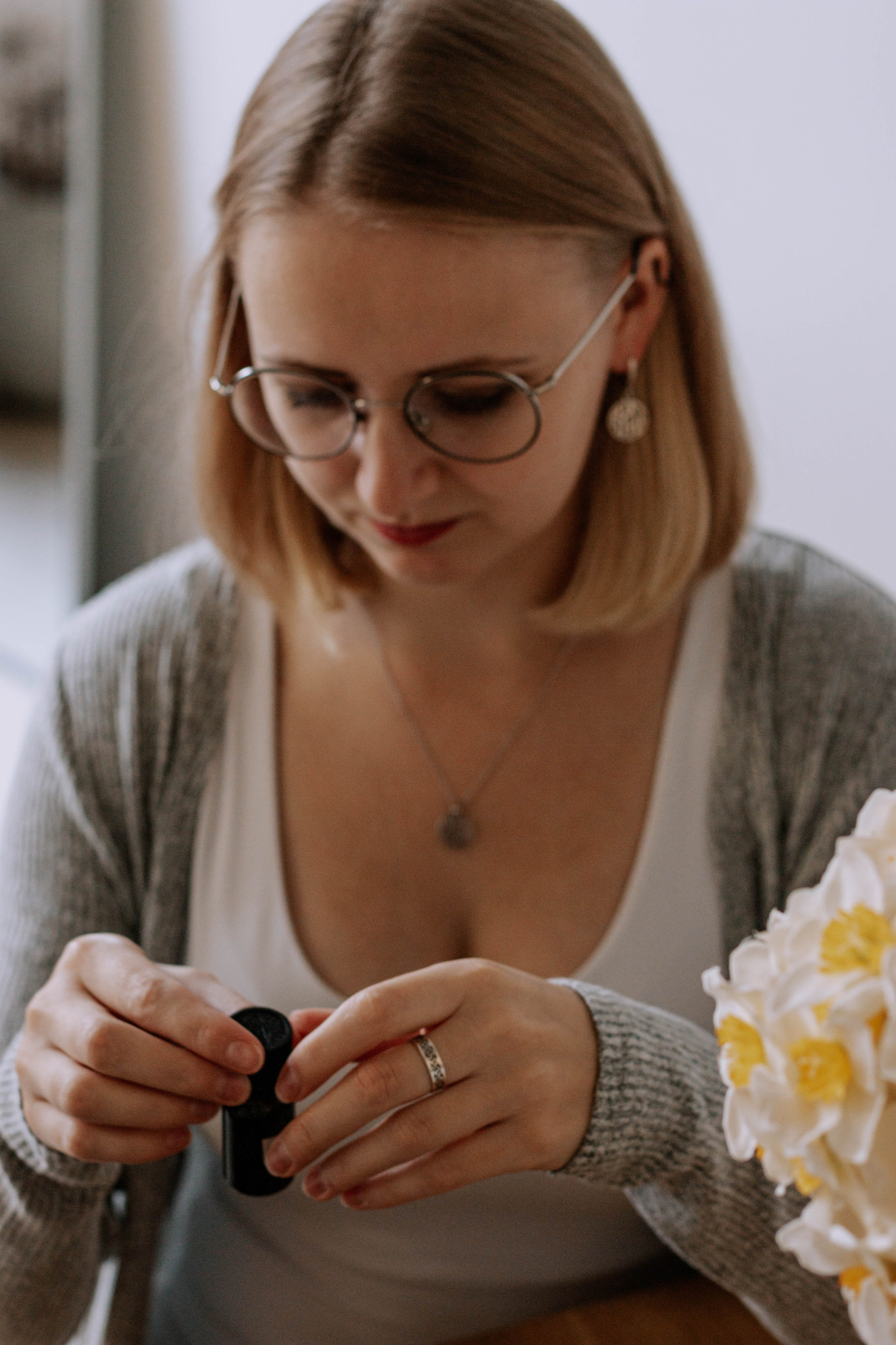 Алиса — Ароматерапевт. Бережно сохраняю ваши чувства и истории на своих фотографиях