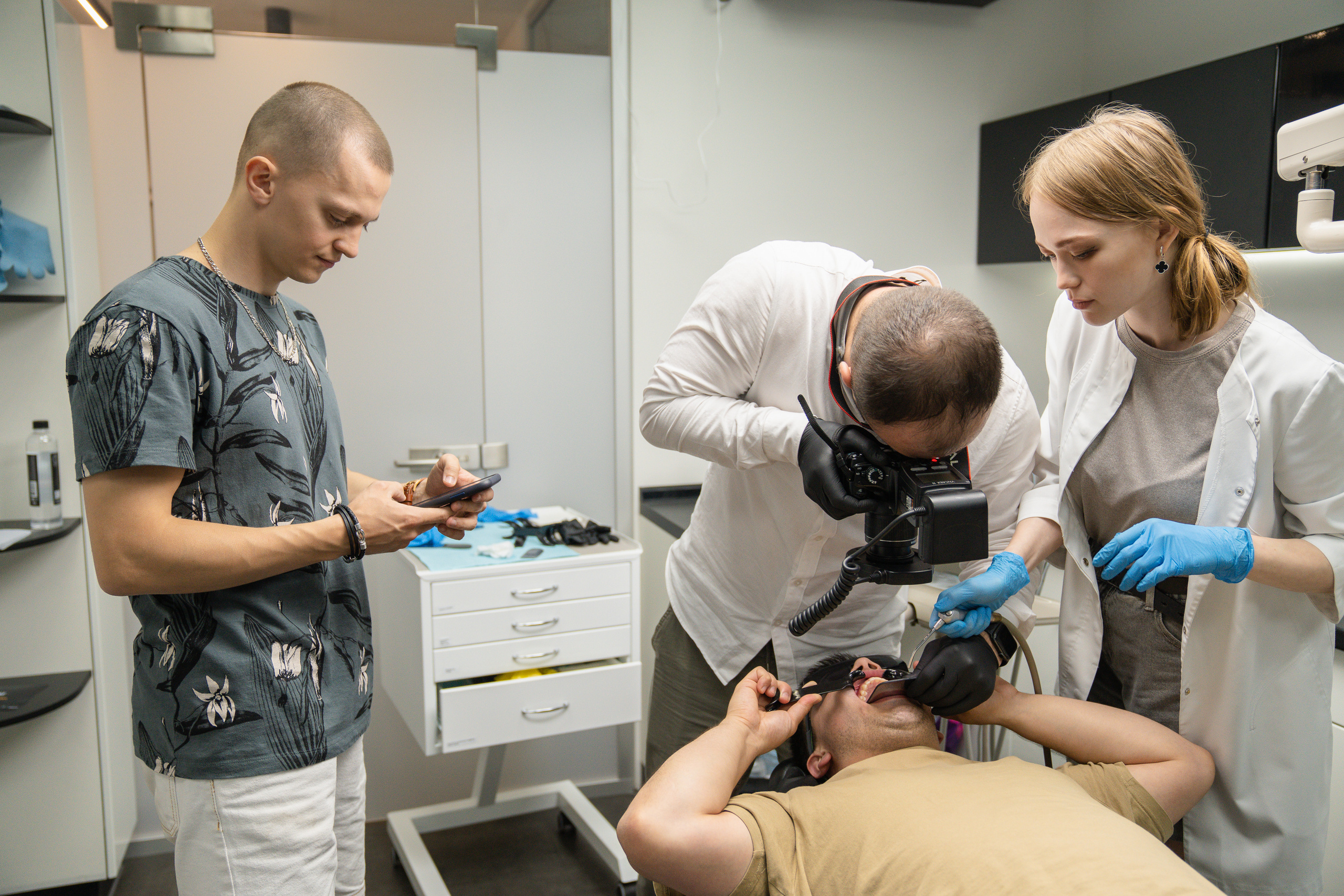 «Основы дентальной фотографии» / Стоматология Доктора Гуфрона / Красноярск 2022. Онлайн-курс Dental Photo PRO: теория, практика, применение