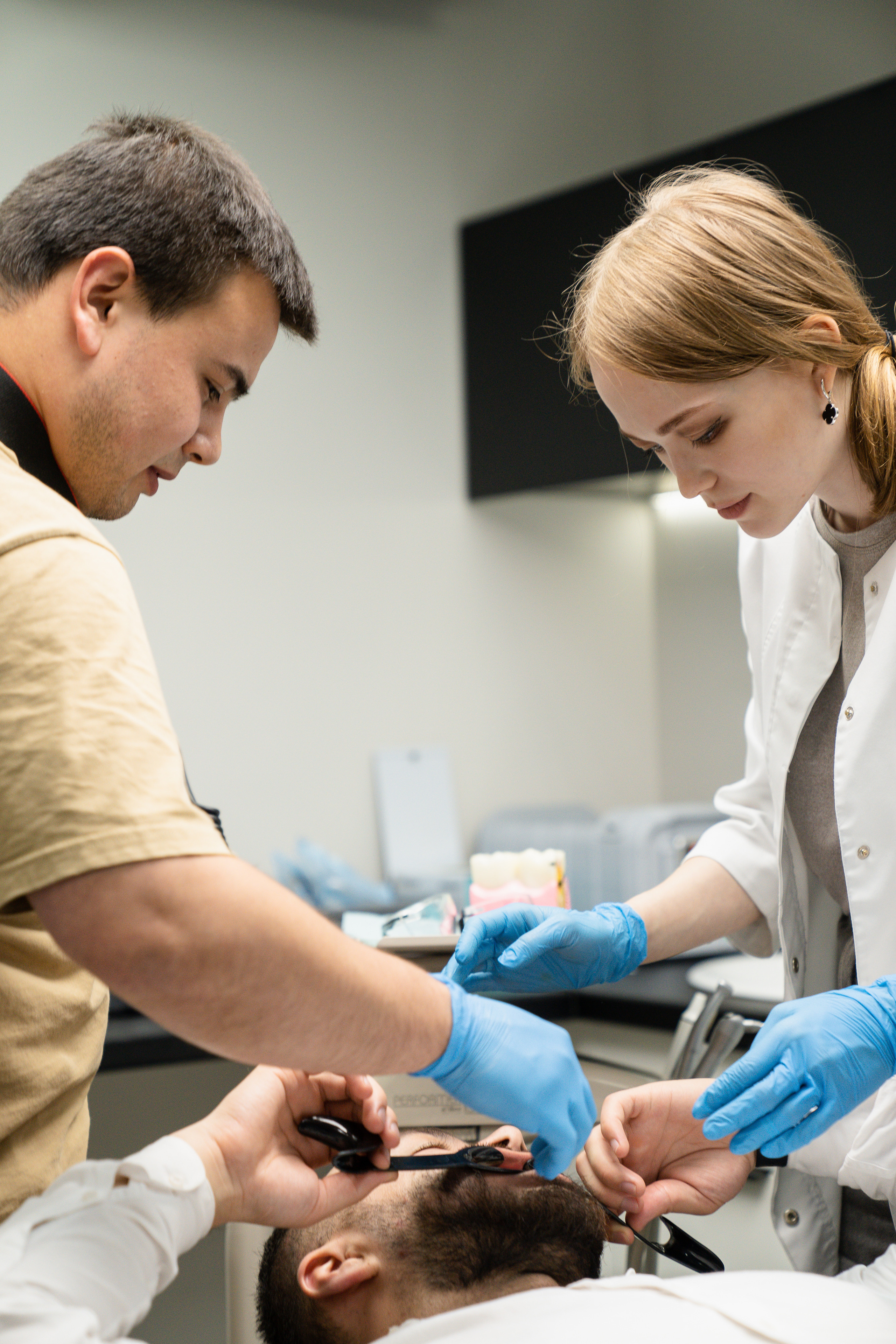 «Основы дентальной фотографии» / Стоматология Доктора Гуфрона / Красноярск 2022. Онлайн-курс Dental Photo PRO: теория, практика, применение