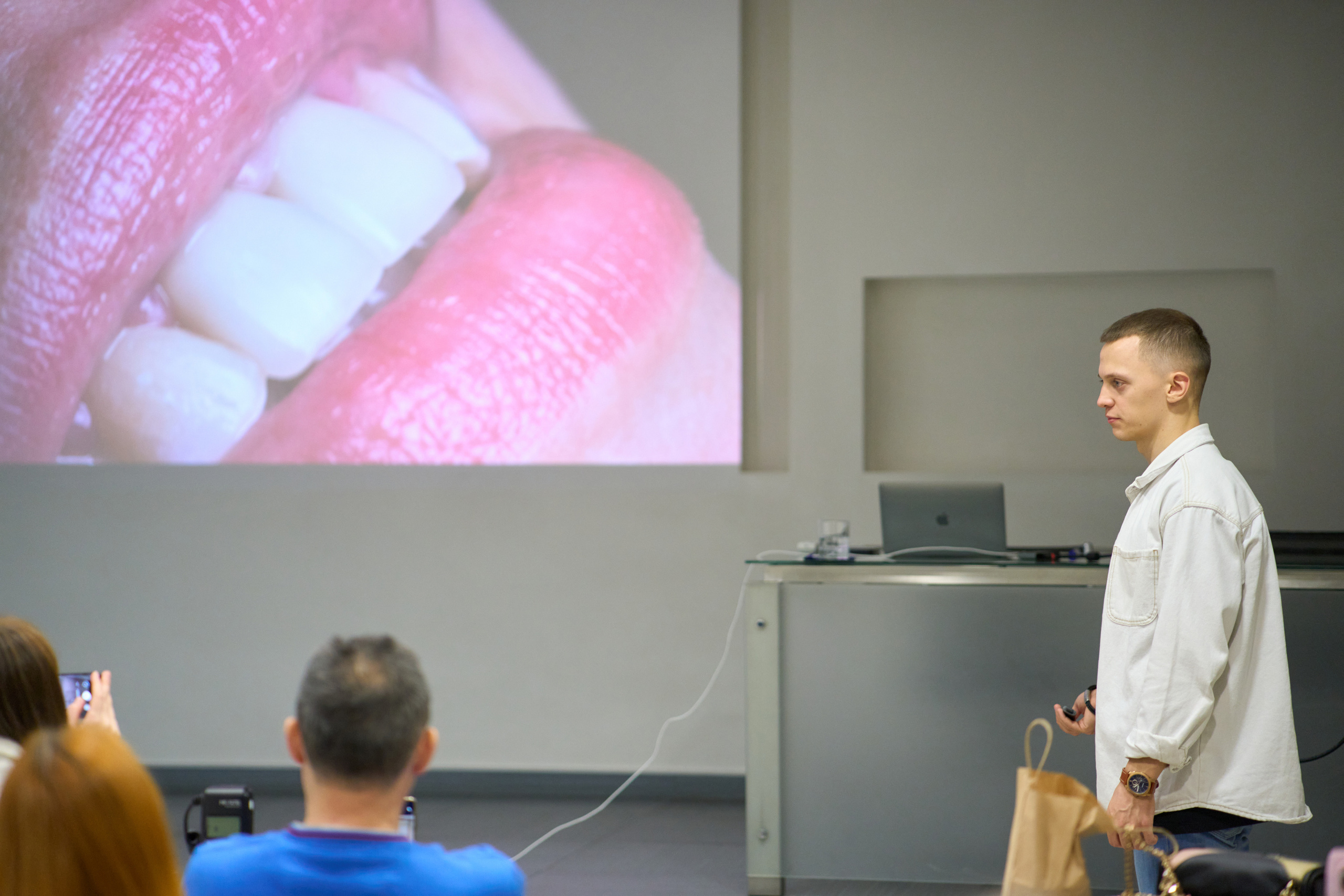 «Дентальная фотография PRO» / Contact / Красноярск. Онлайн-курс Dental Photo PRO: теория, практика, применение