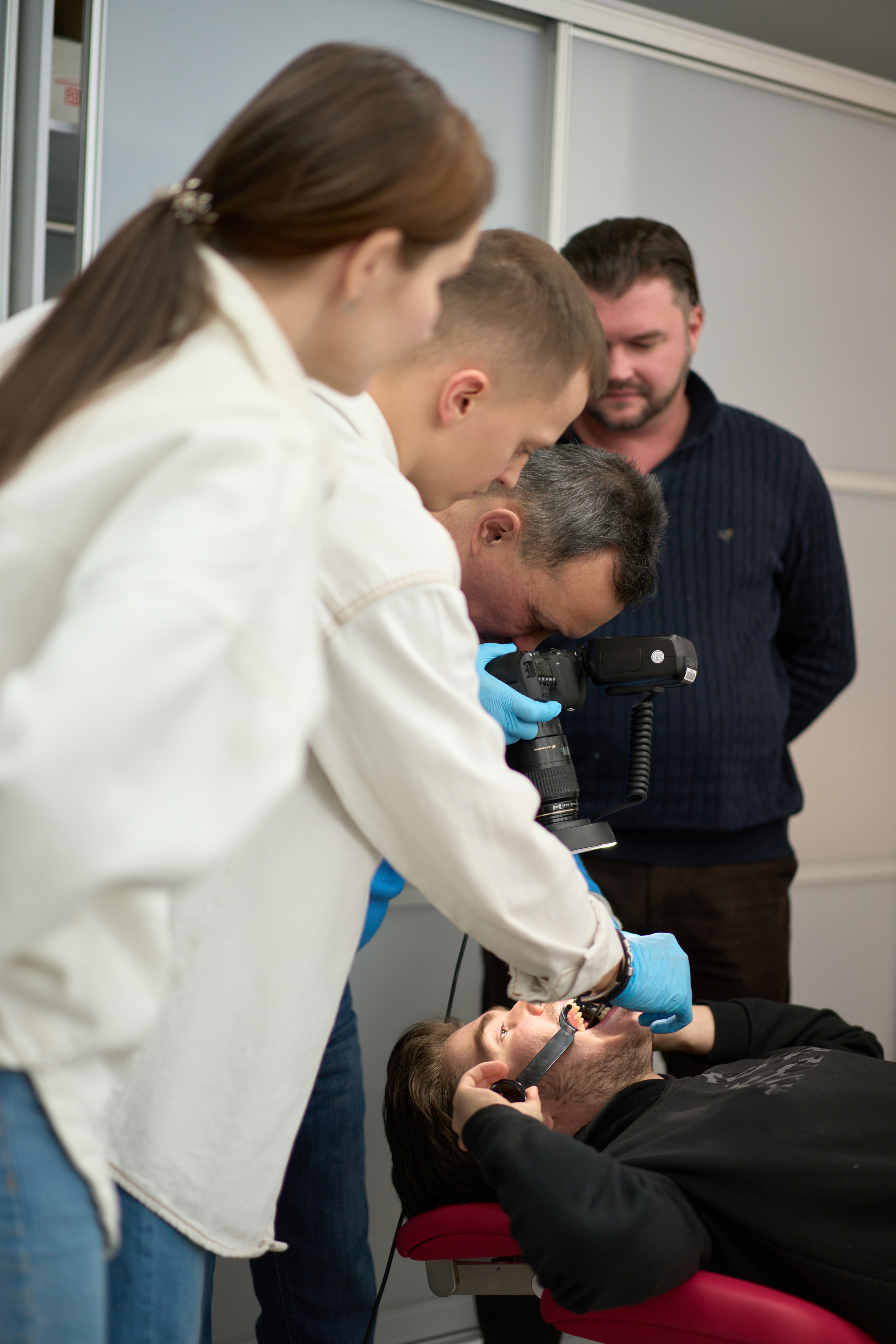 «Дентальная фотография PRO» / Contact / Красноярск. Онлайн-курс Dental Photo PRO: теория, практика, применение