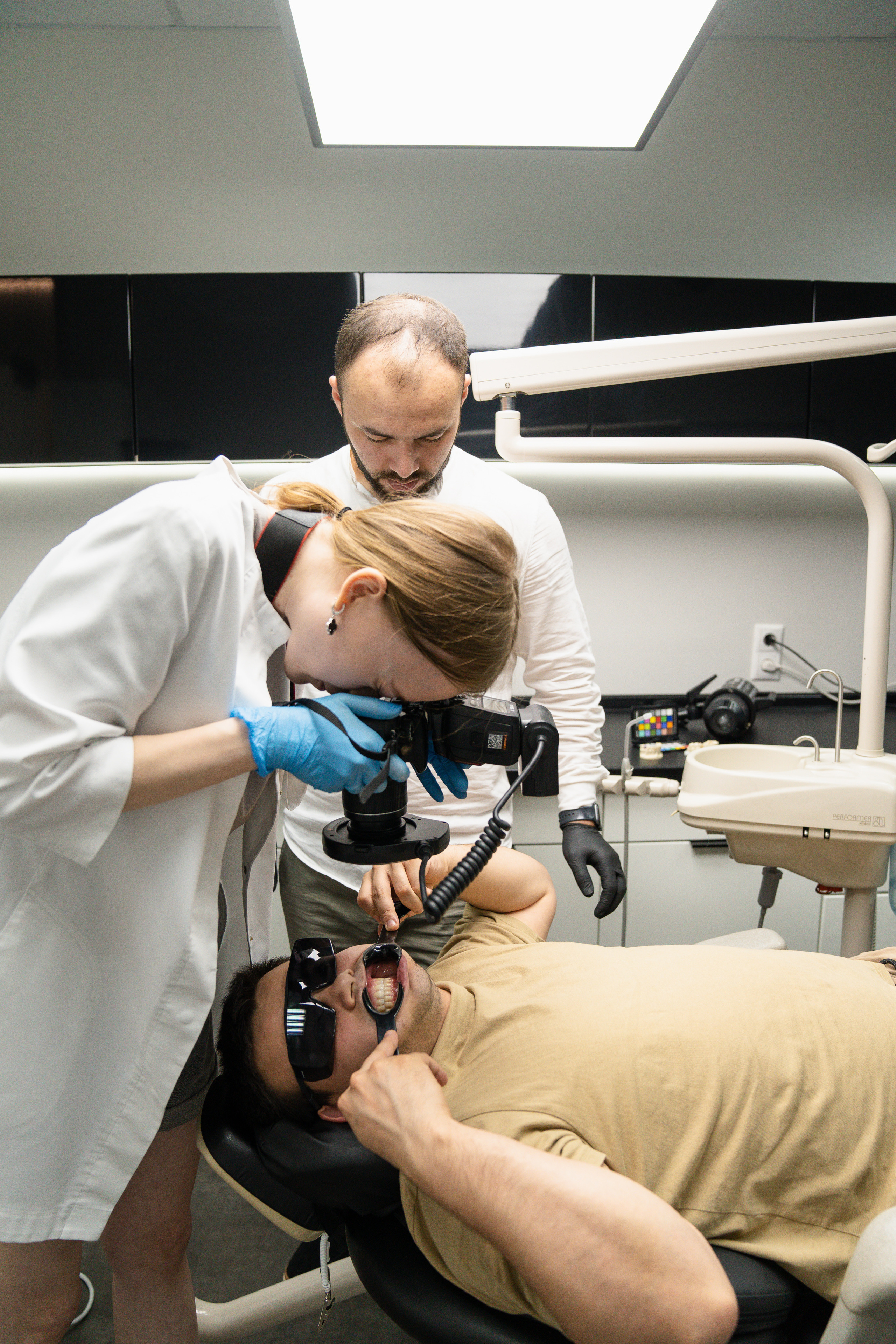 «Основы дентальной фотографии» / Стоматология Доктора Гуфрона / Красноярск 2022. Онлайн-курс Dental Photo PRO: теория, практика, применение