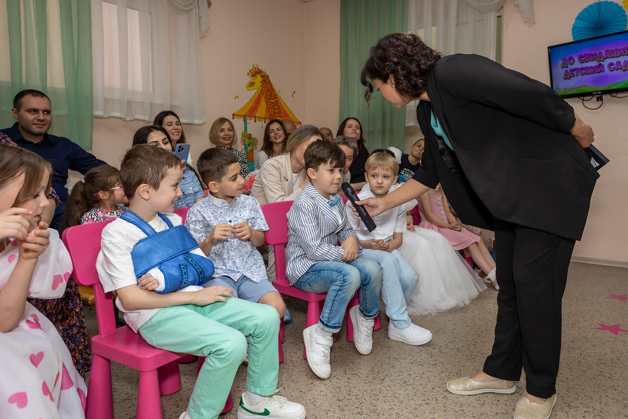 Выпускной Детский сад, 2 часа, 8000. Выпускные альбомы Майкоп, Краснодар Елена Золотарева