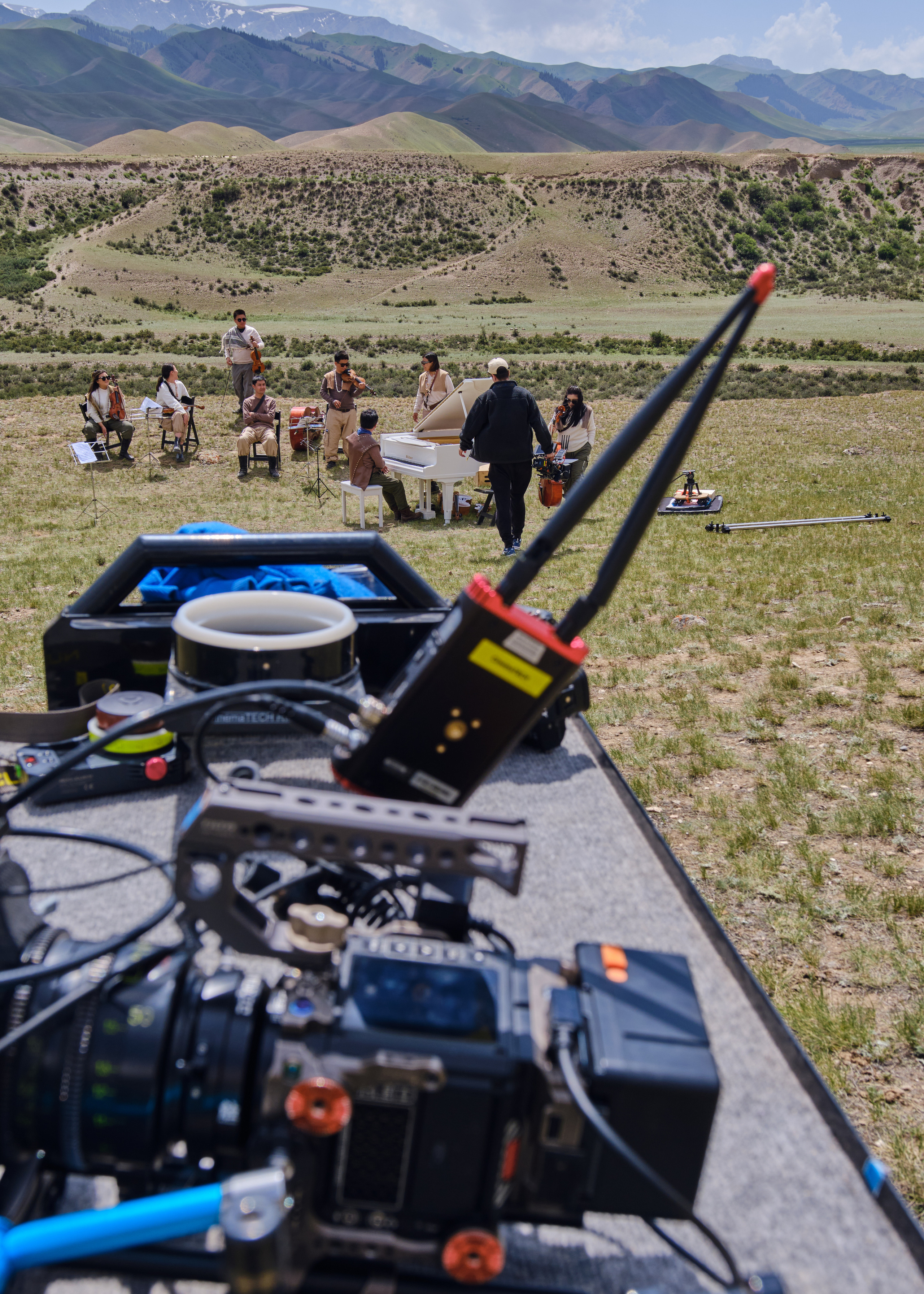 Оркестр в горах Кыргызстана. Коммерческий, репортажный фотограф в Москве Лейла Мару