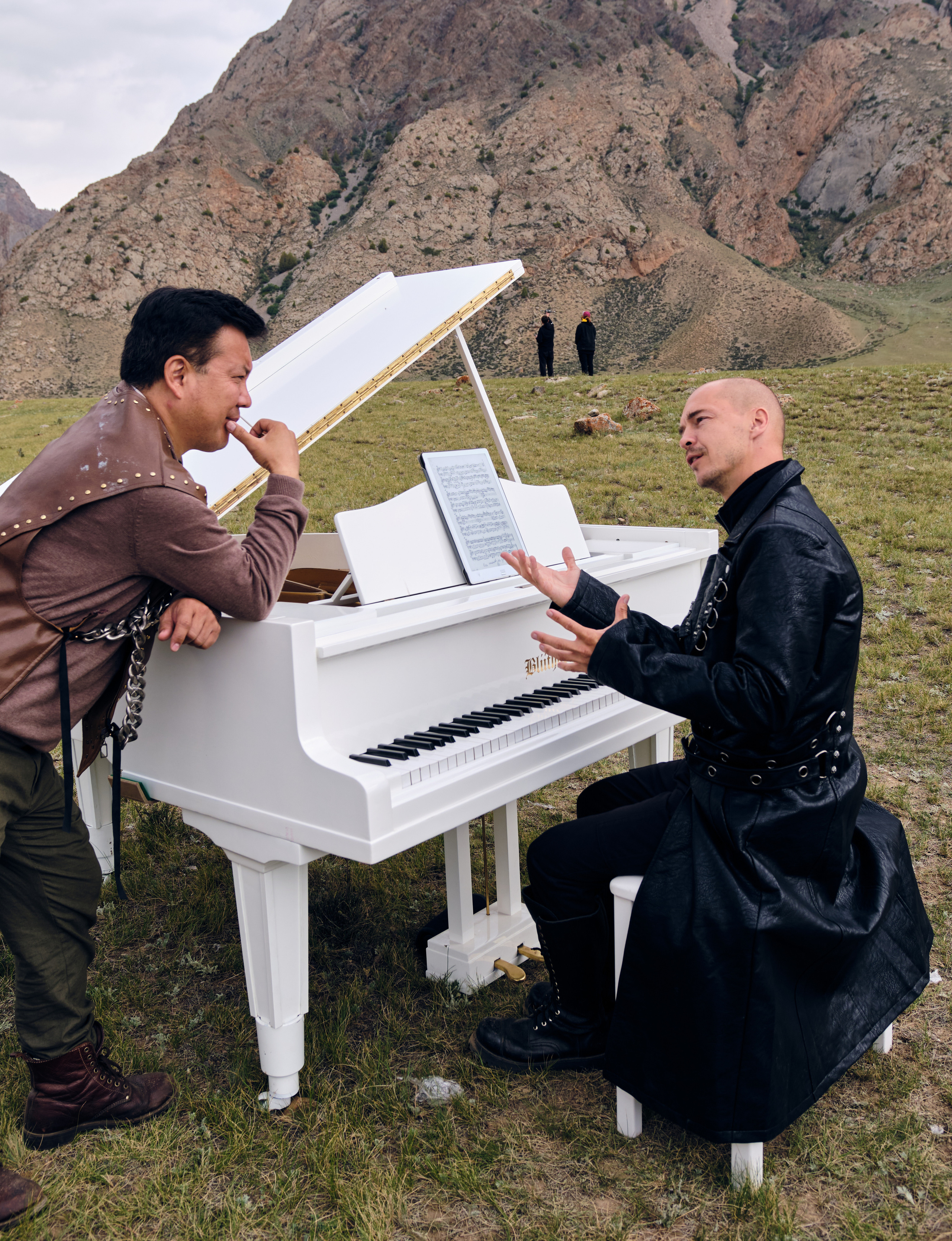 Оркестр в горах Кыргызстана. Коммерческий, репортажный фотограф в Москве Лейла Мару