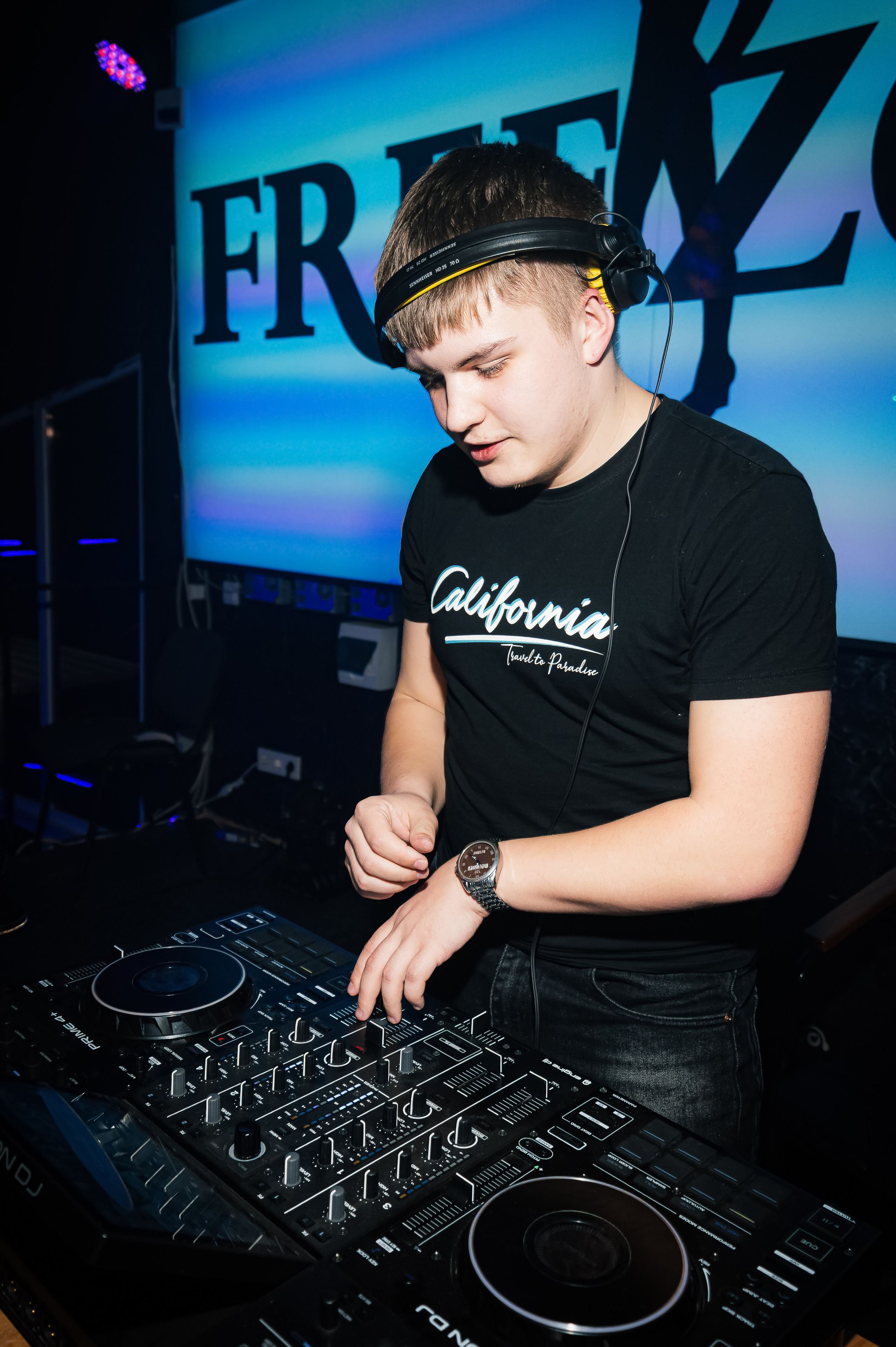 FreeZone night Club. Ларина Иванна фотограф в Донецке