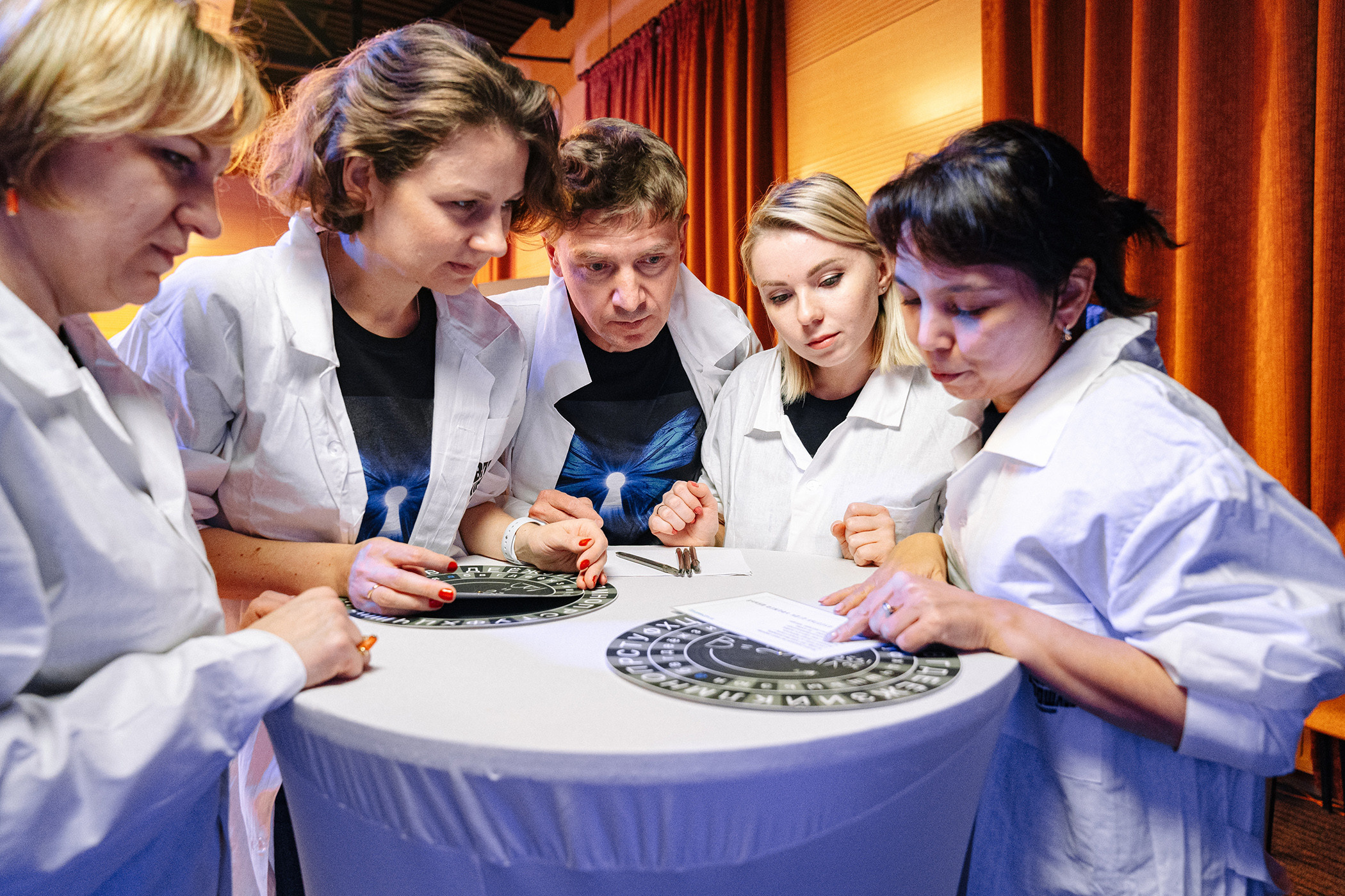 AstraZeneca — Лаборатория Джобса. Студия коммерческой фотографии в Москве и области