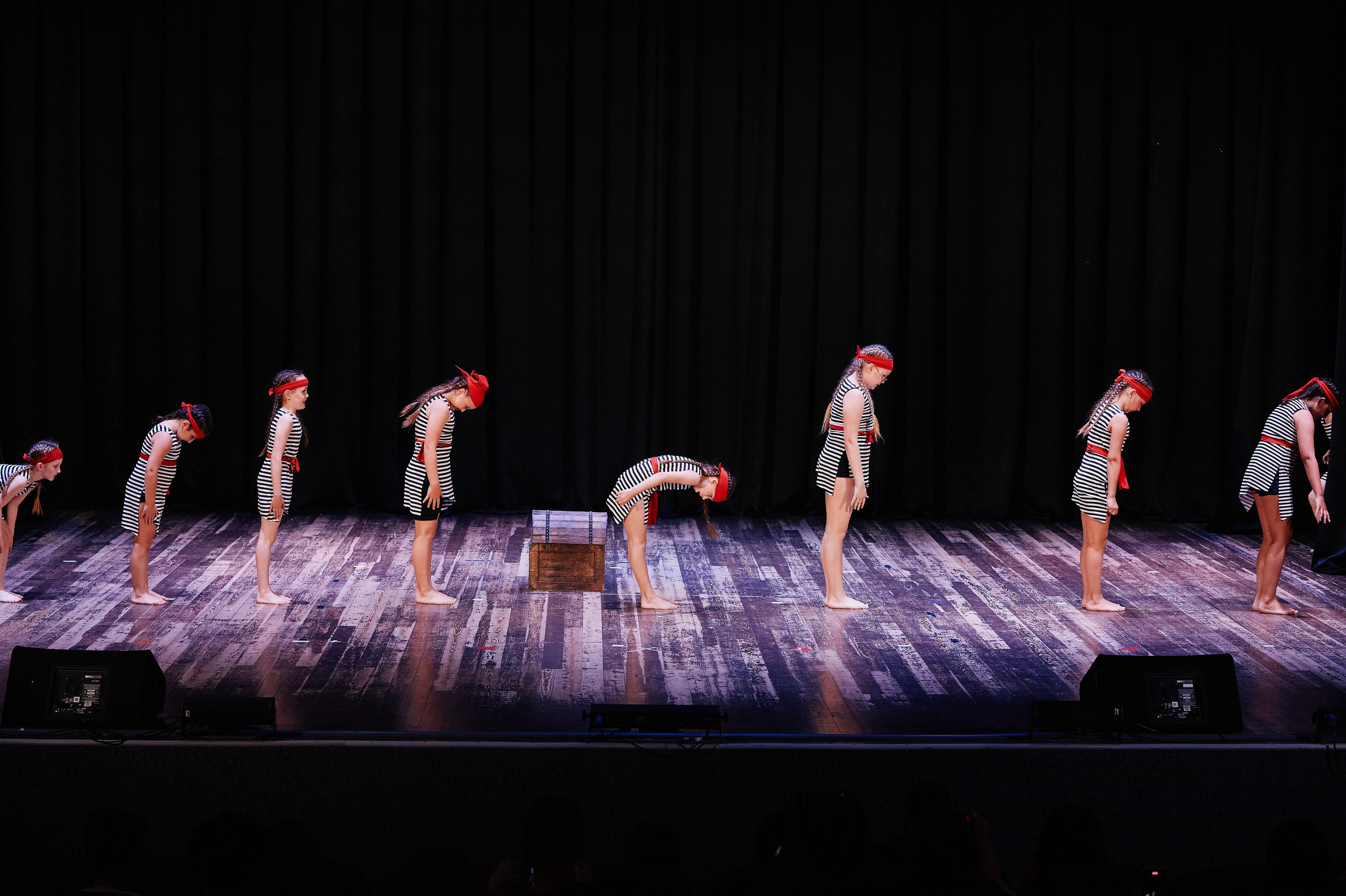 Концерт танцевальной студии Фиеста 08.06. Свадебный репортажный фотограф краснодар максим дремов дрёмов фотосессия студия цена