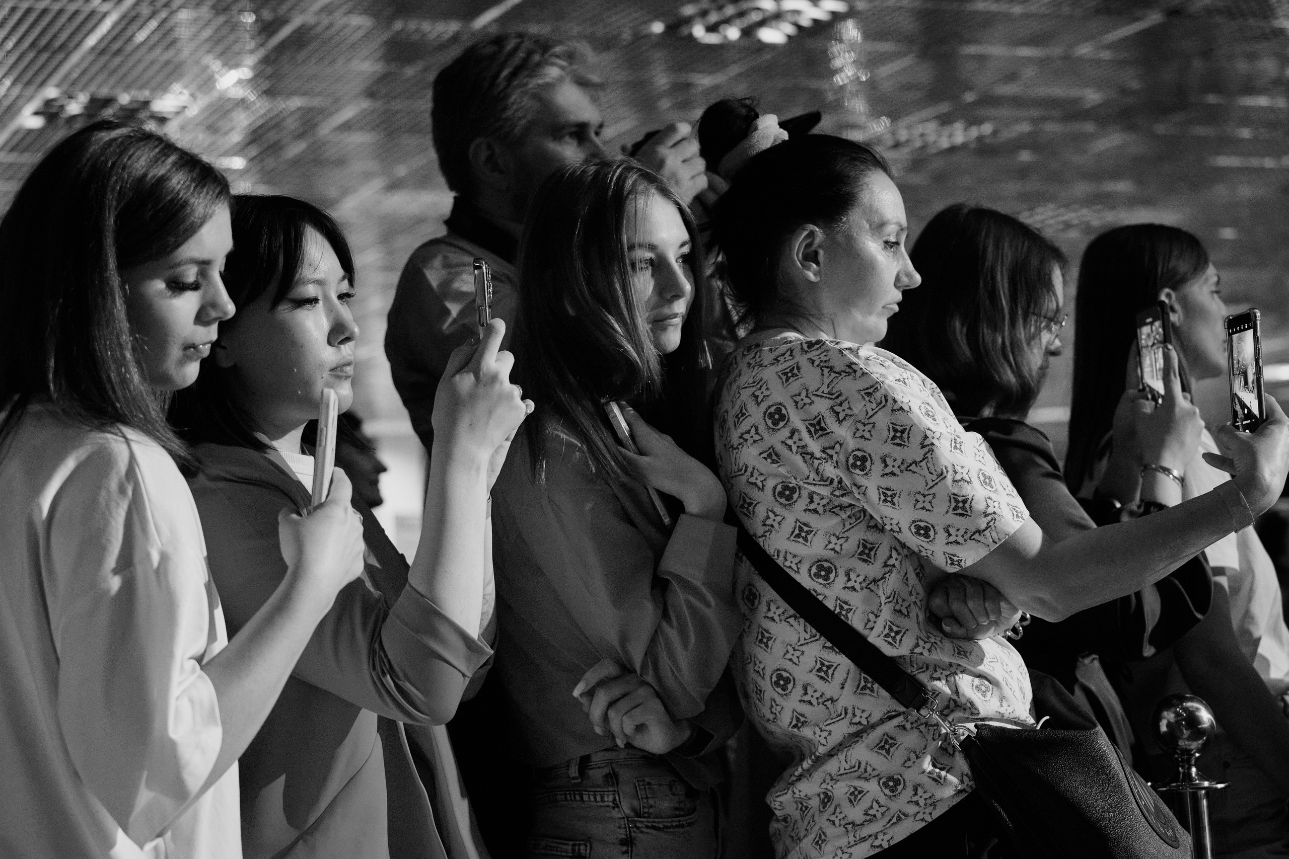 ESTET FASHION WEEK ВЕСНА — 2025. Фотограф Роман Адлер