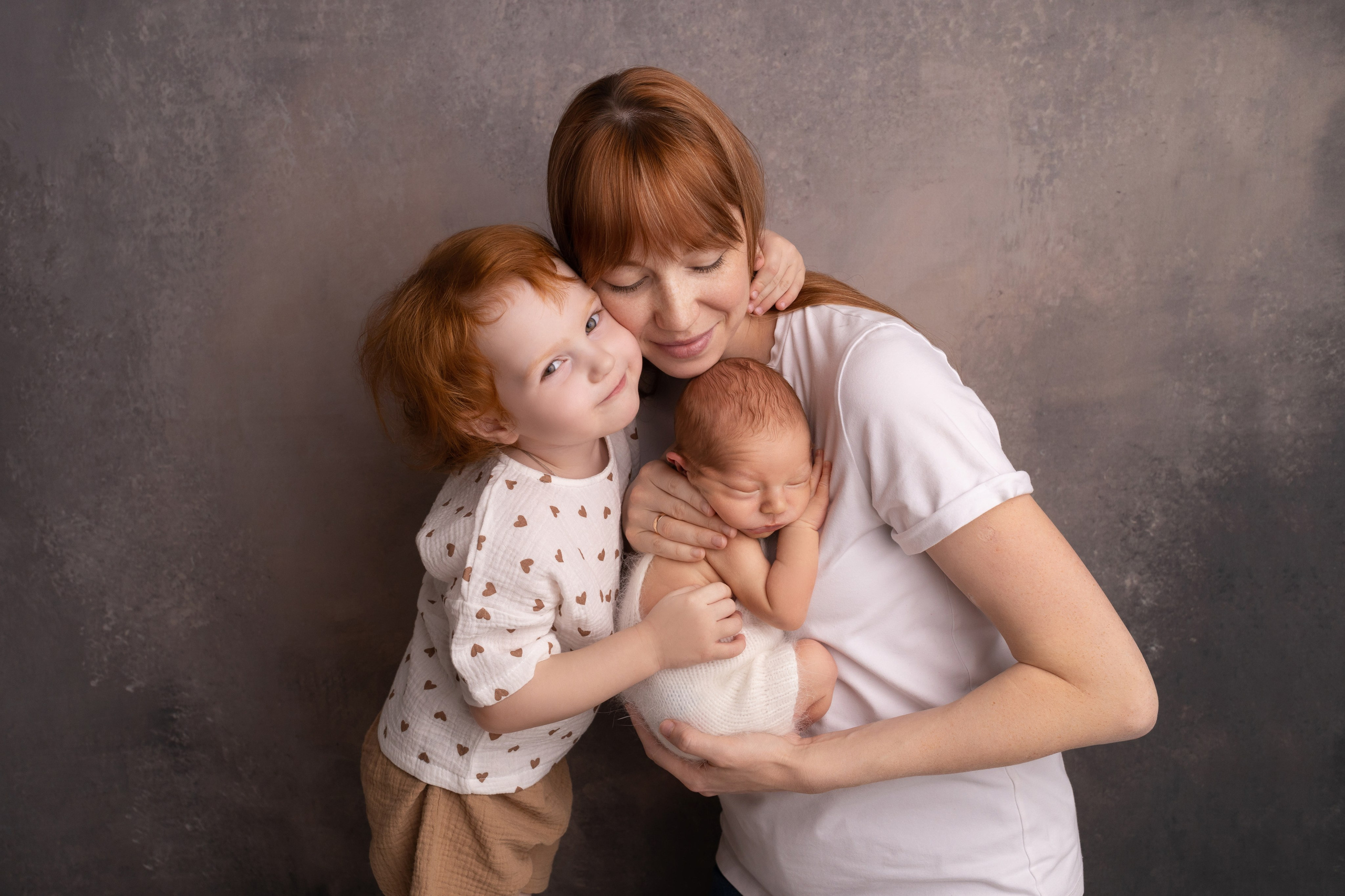 Семейные кадры от Elvira Kamaeva. Фотограф новорожденных малышей в Омске и Омской области Эльвира Камаева