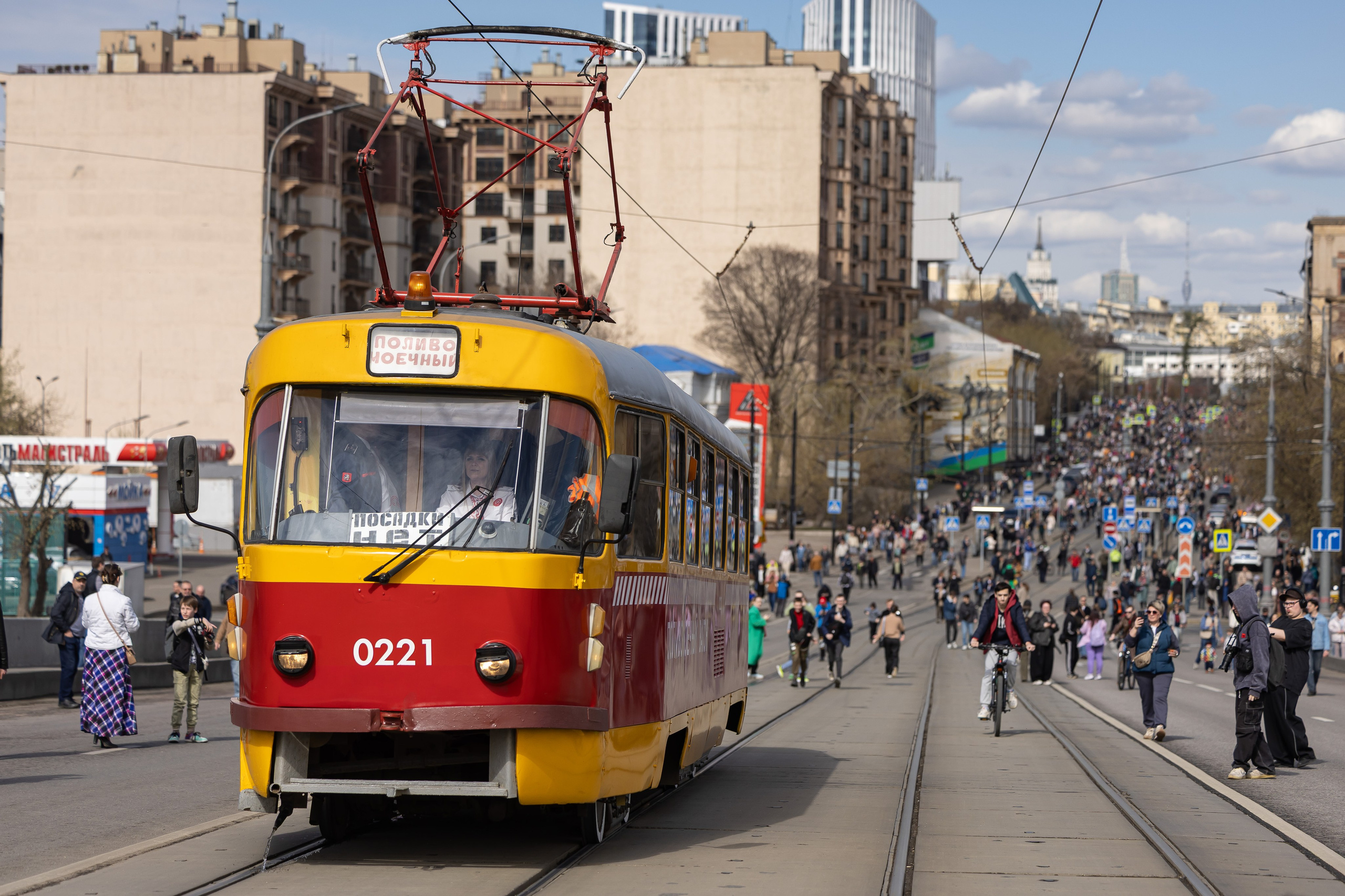 Парад трамваев 4 апреля в Москве. Фотограф Владимир Охрименко