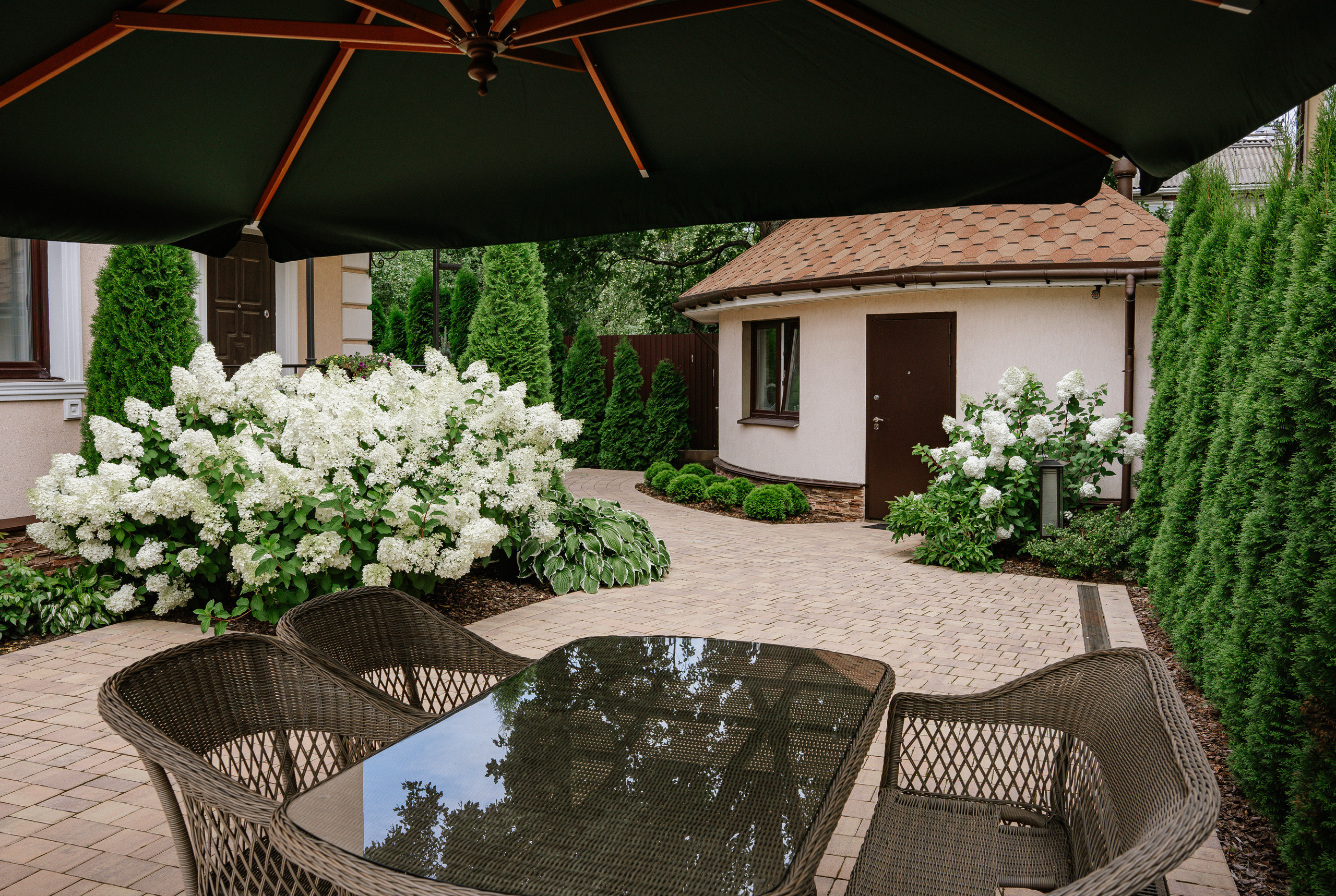 Exteriors. Живые снимки! Фотограф Даша Бендер