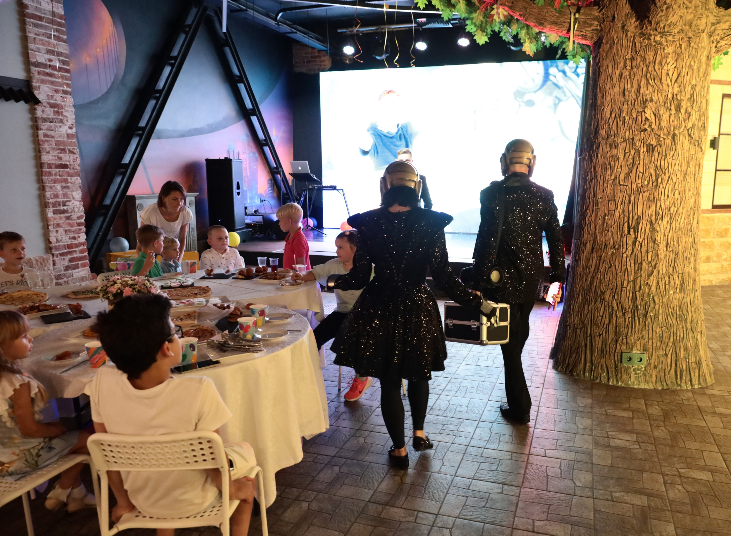 ДЕНЬ РОЖДЕНИЯ АЛЕКСАНДРА. Фотограф мероприятий Ирина Каширина