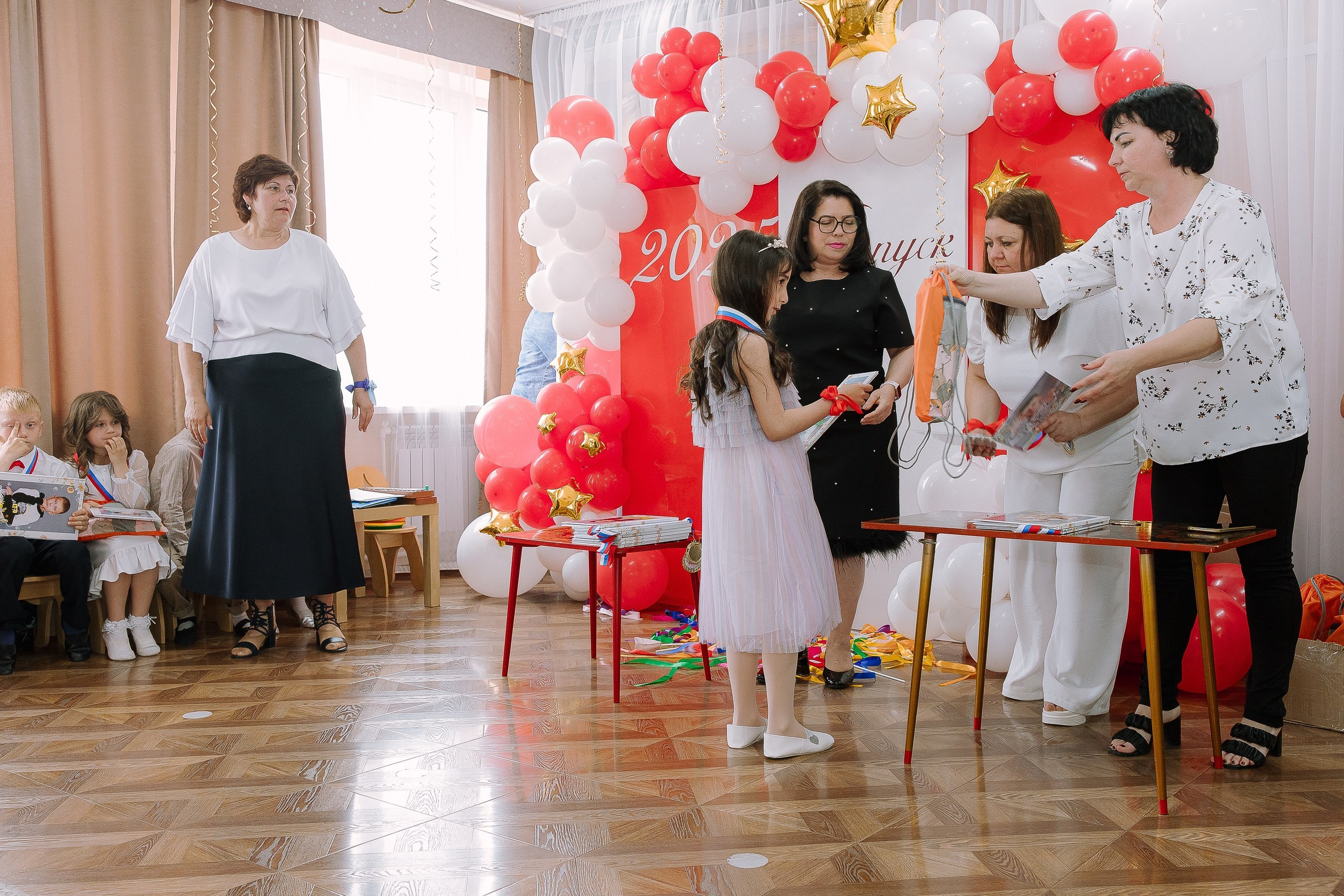 Выпускной в ДС 26. Выпускные альбомы Натальи Бутко: Новороссийск, Анапа, Геленджик