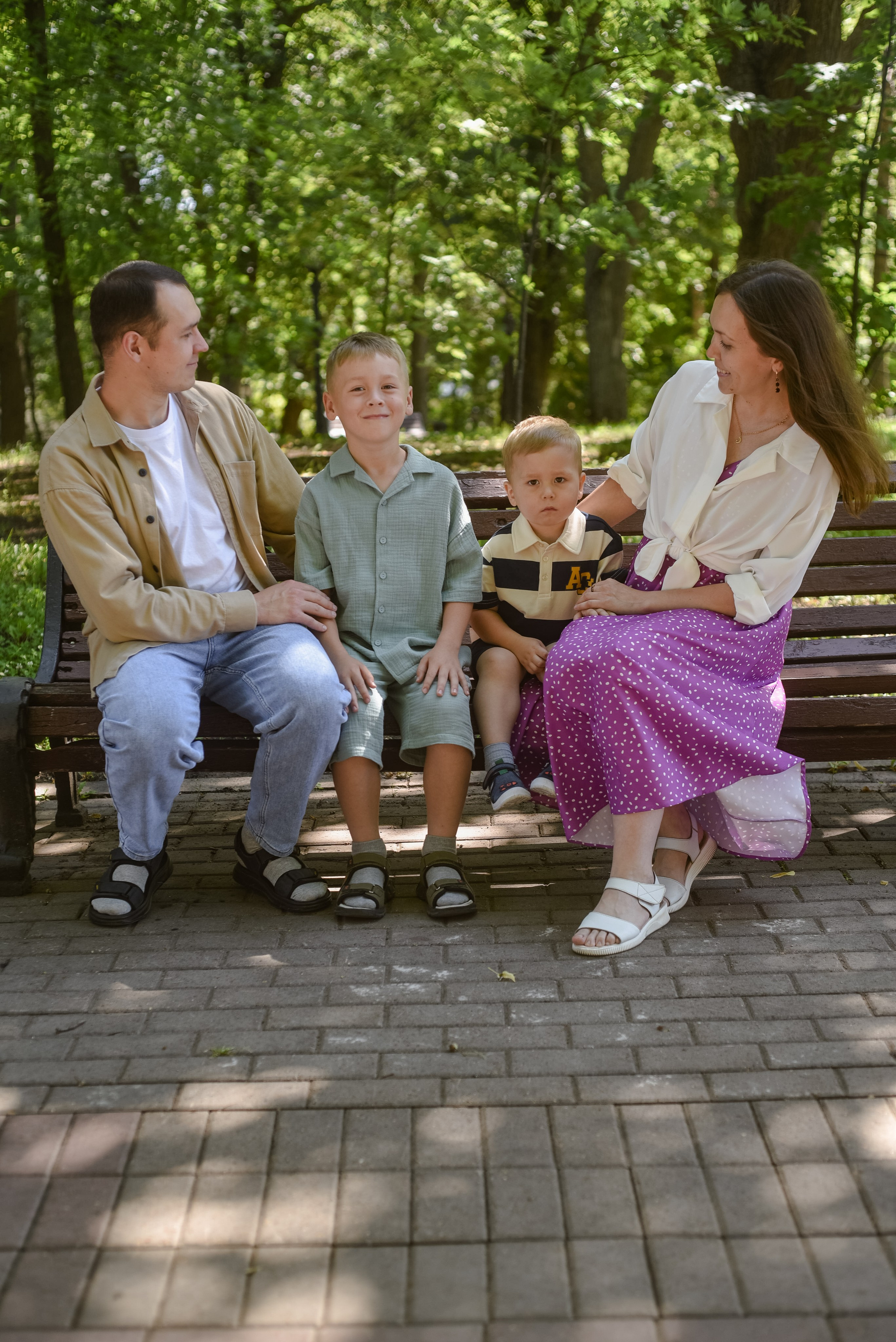 Семейная съемка в парке. Семейный и свадебный фотограф в г. Уфа Динара