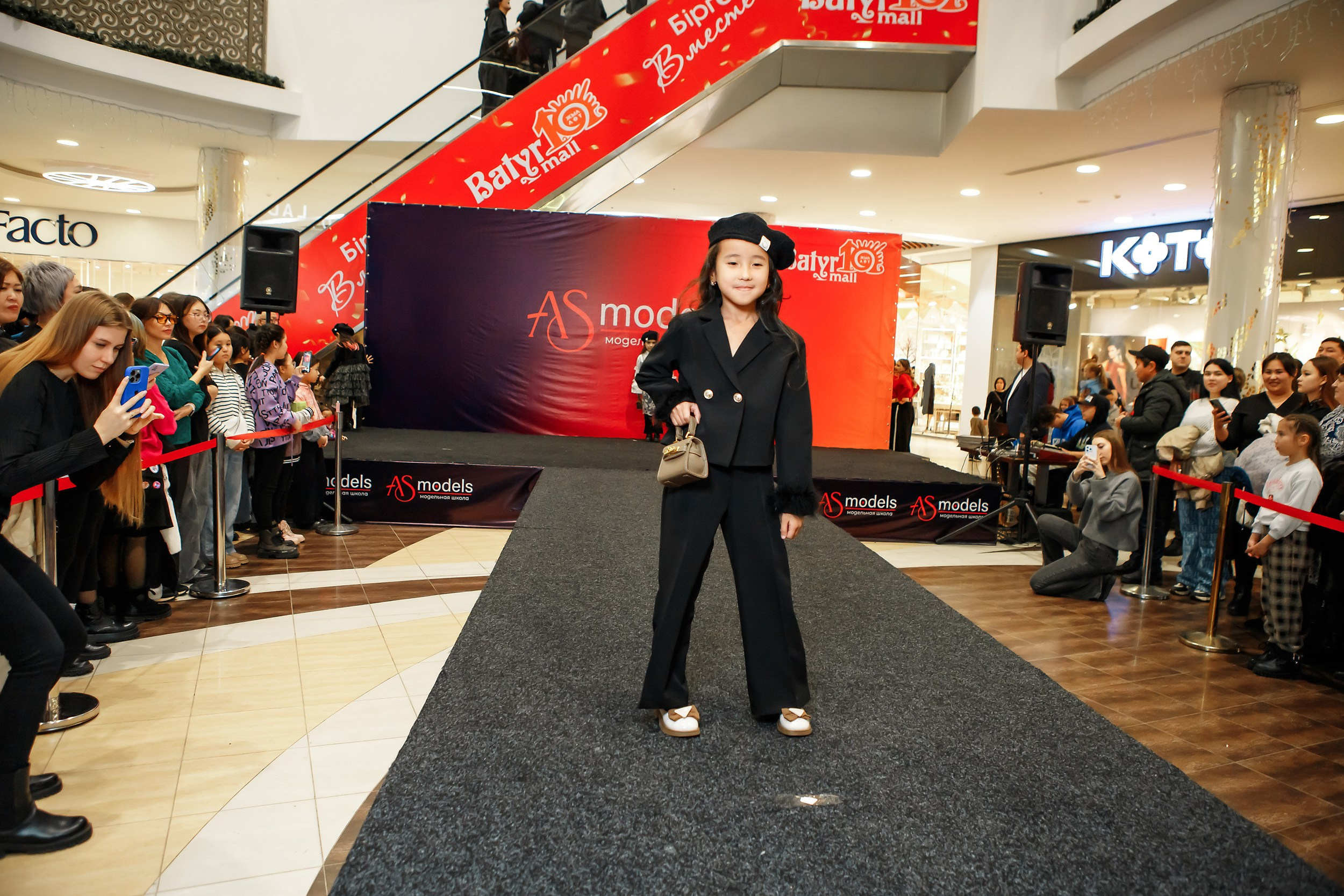 Fashion Show модельной школы AS Models. Кипятком Павлодар