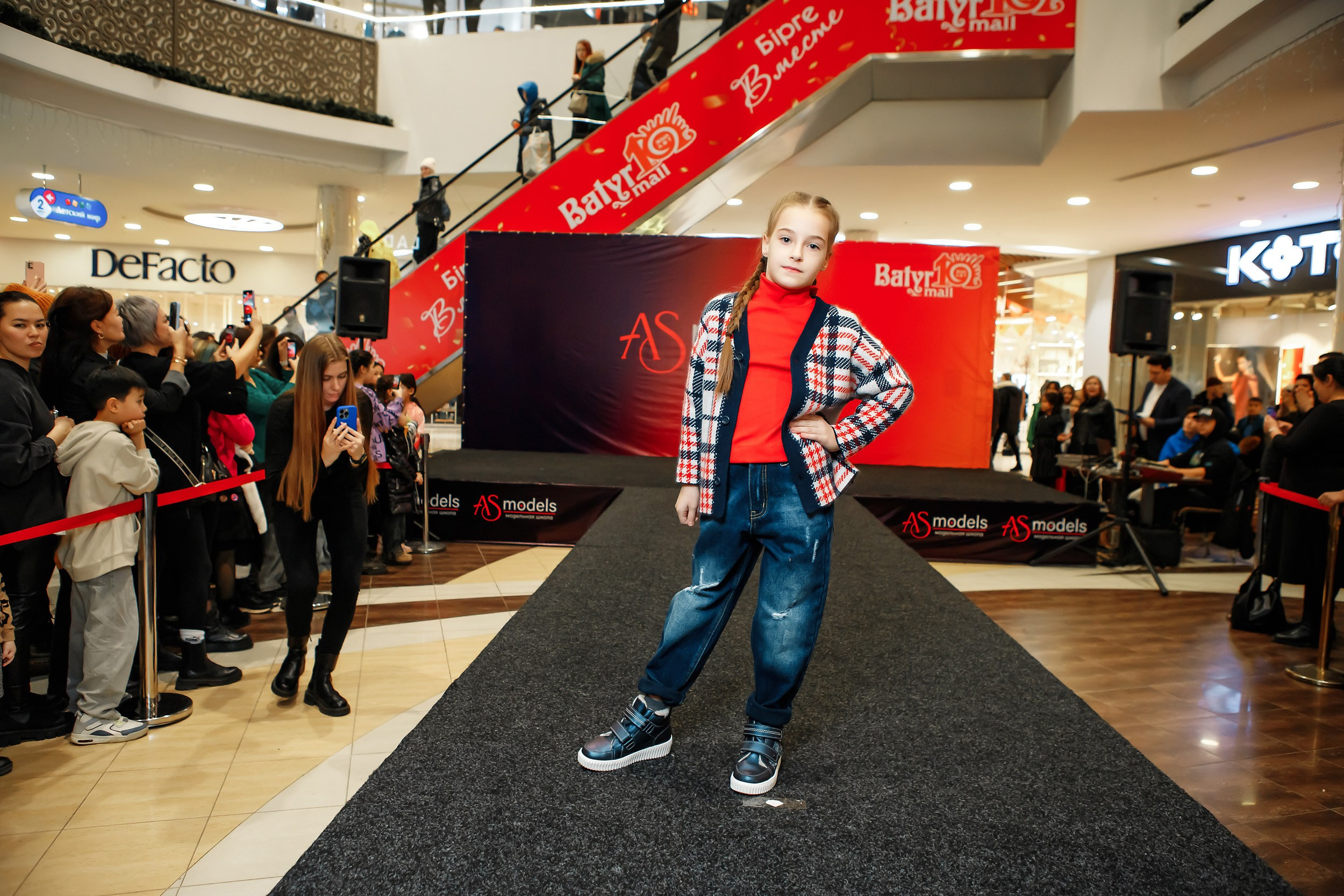 Fashion Show модельной школы AS Models. Кипятком Павлодар