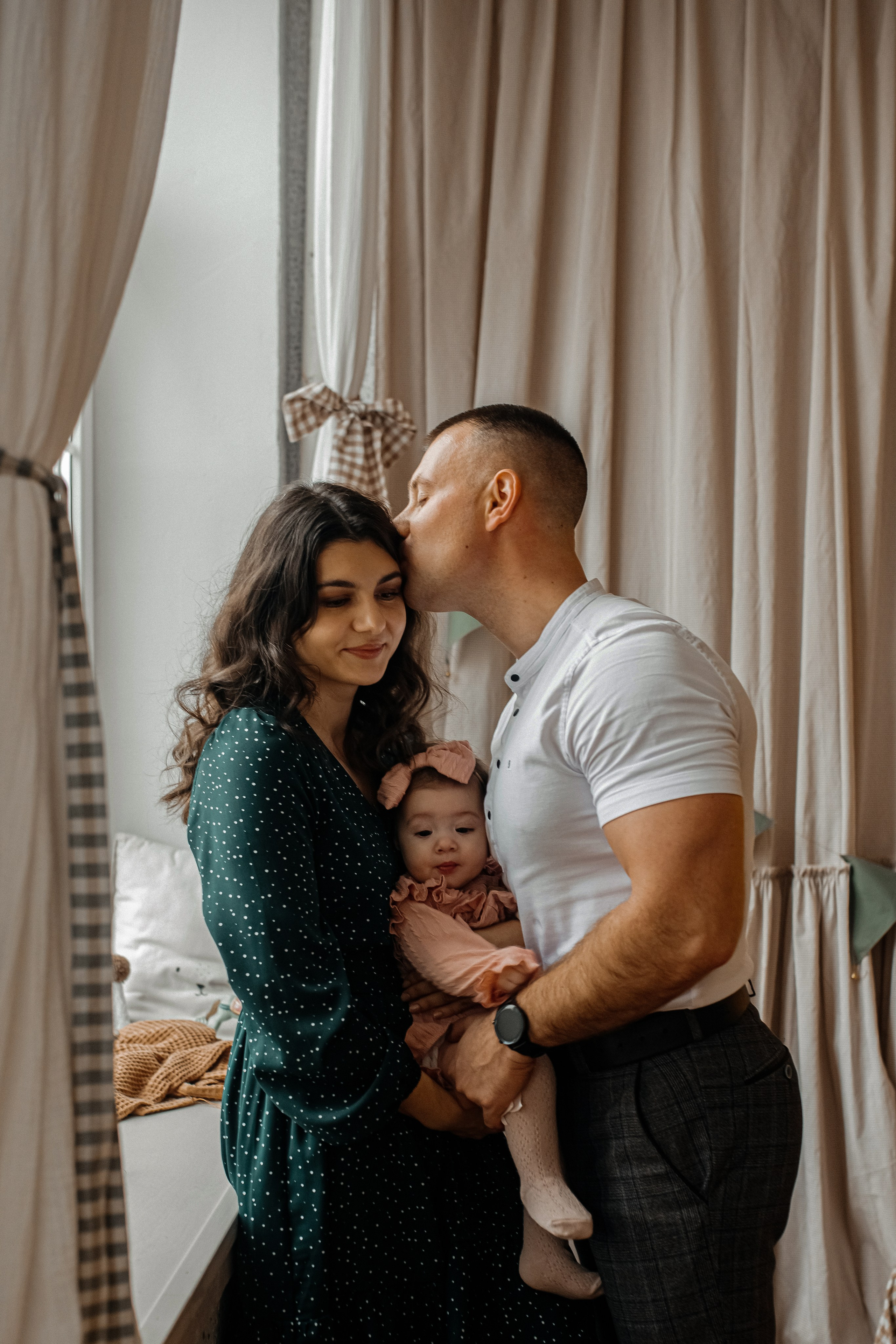 Василисе ПОЛгодика. Фотограф Таинств Крещения и Венчания в г. Курске