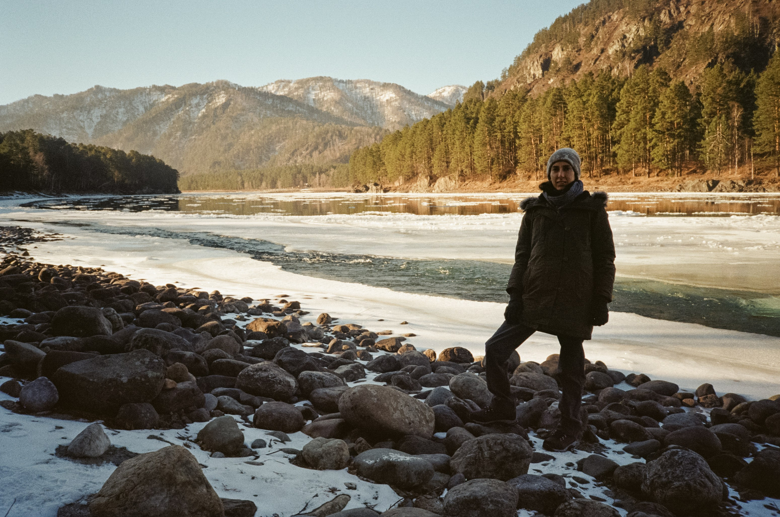 Тихий берег и панорама Катуни. Дорога к Coffee Bus и база Берель. Фотограф-документалист Мария Осокина