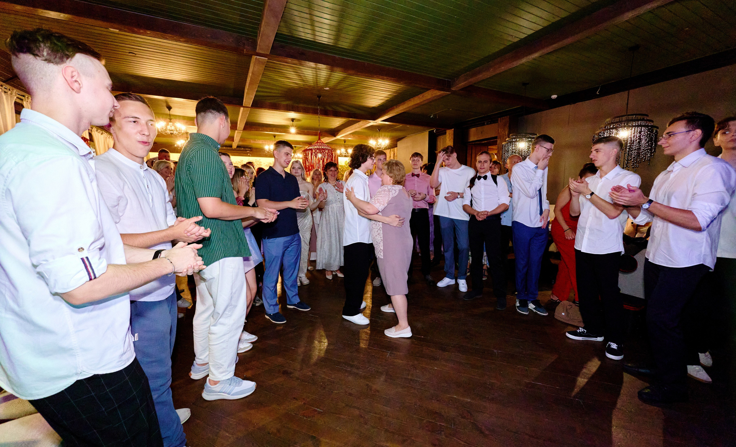 Выпускной 35 Сош. Фотограф Выпускные альбомы Таганрог Сергей Коробченко