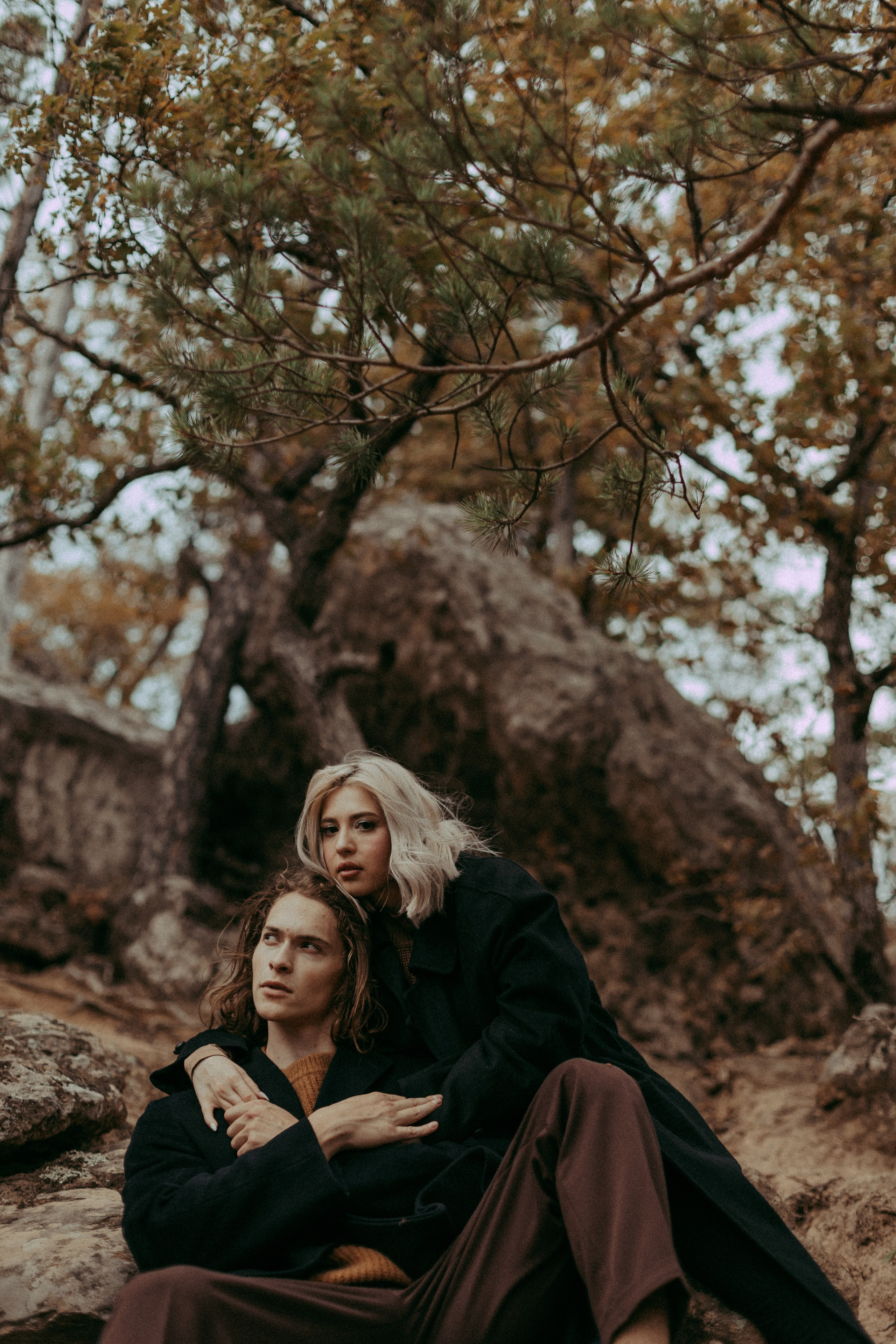 Услуги свадебного фотографа: съемка церемонии, прогулки, банкета. Теплые и стильные фотографии, сохранение эмоций. Красивые кадры для альбома: портреты, детали, атмосфера вашего дня.